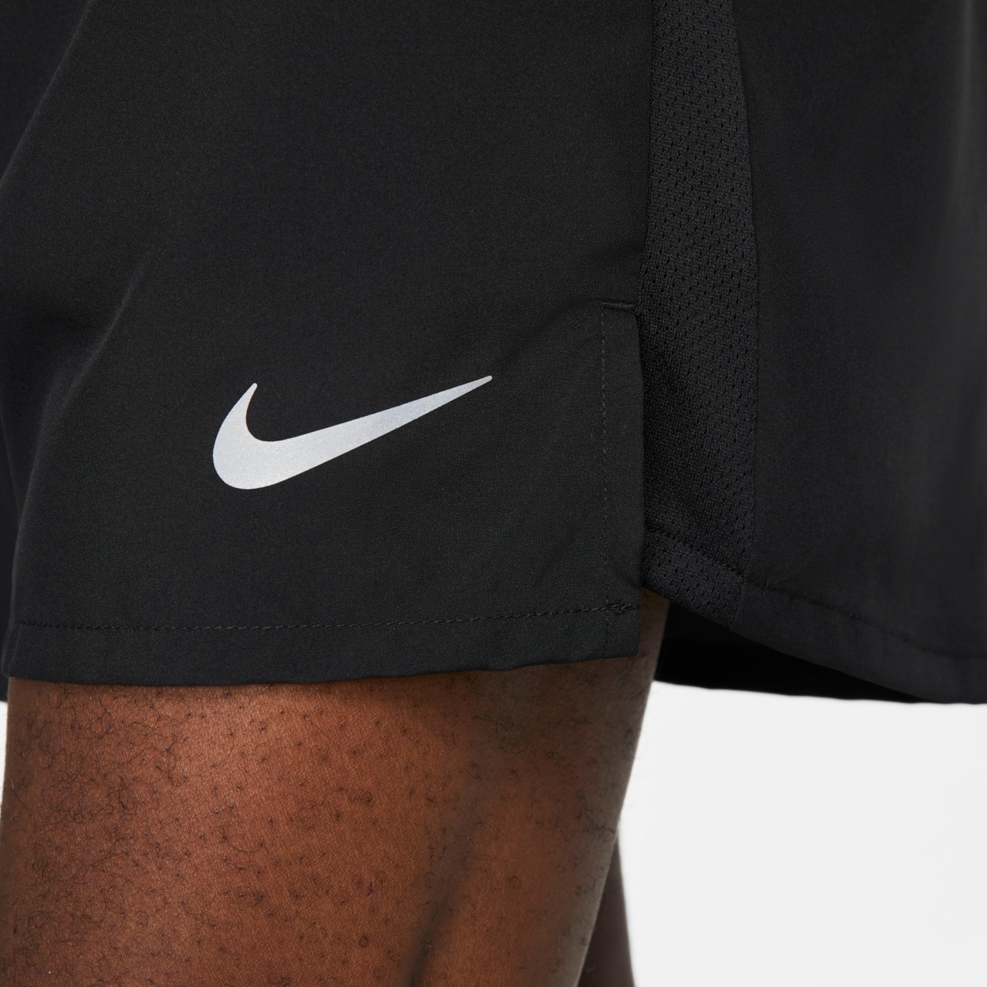 Shorts Nike Challenger Dri-FIT Masculino - Foto 5