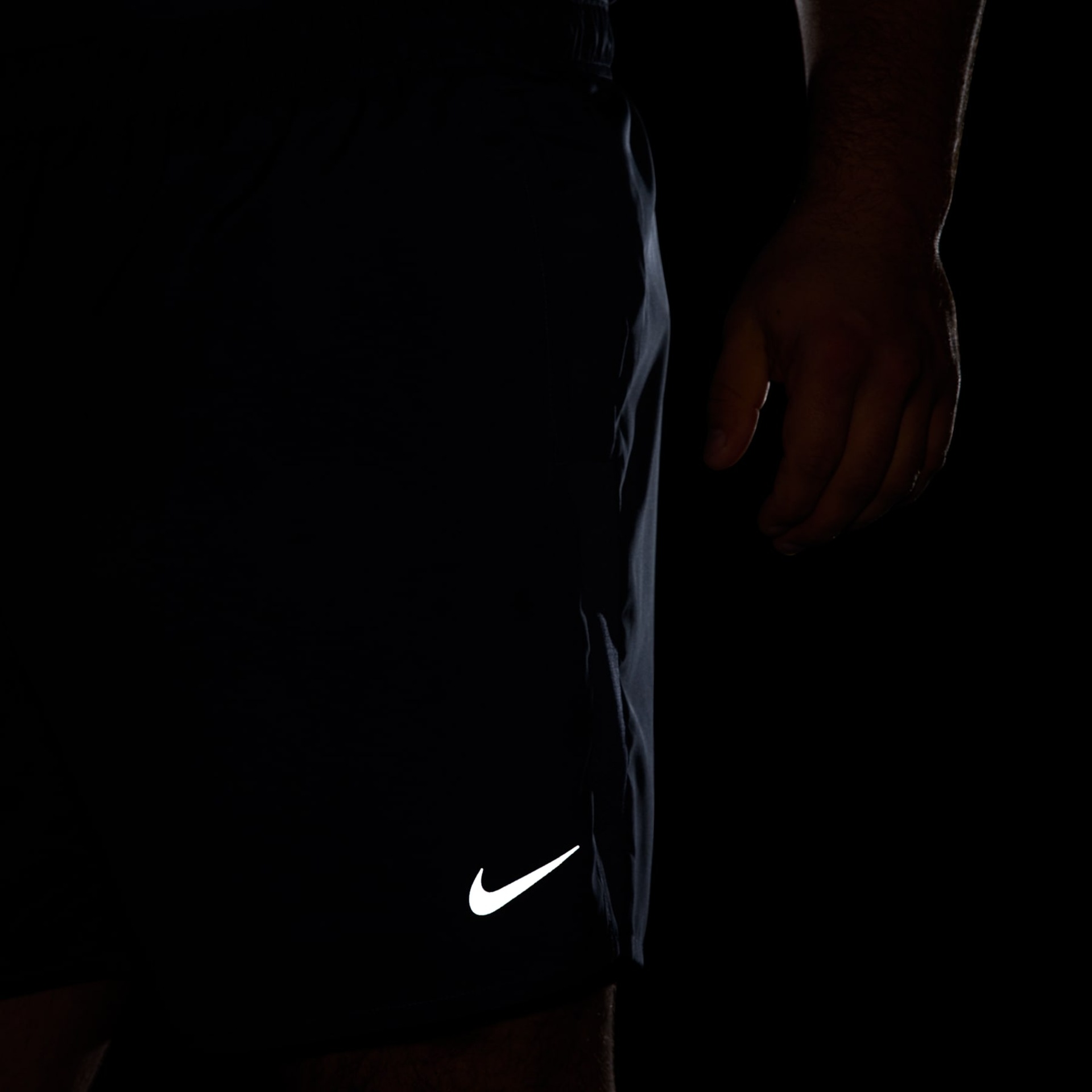 Shorts Nike Challenger Masculino - Foto 18