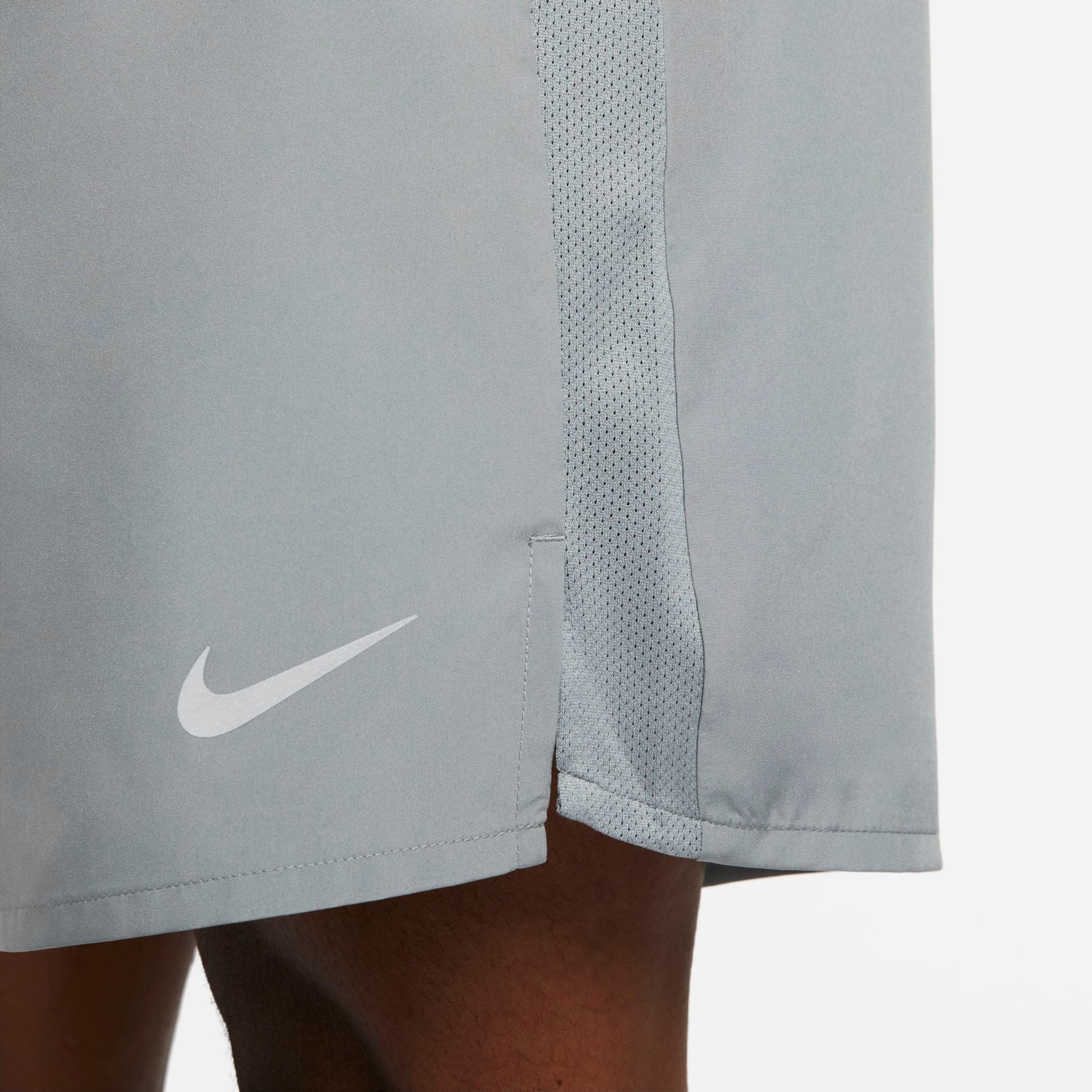 Shorts Nike Challenger Masculino - Foto 5