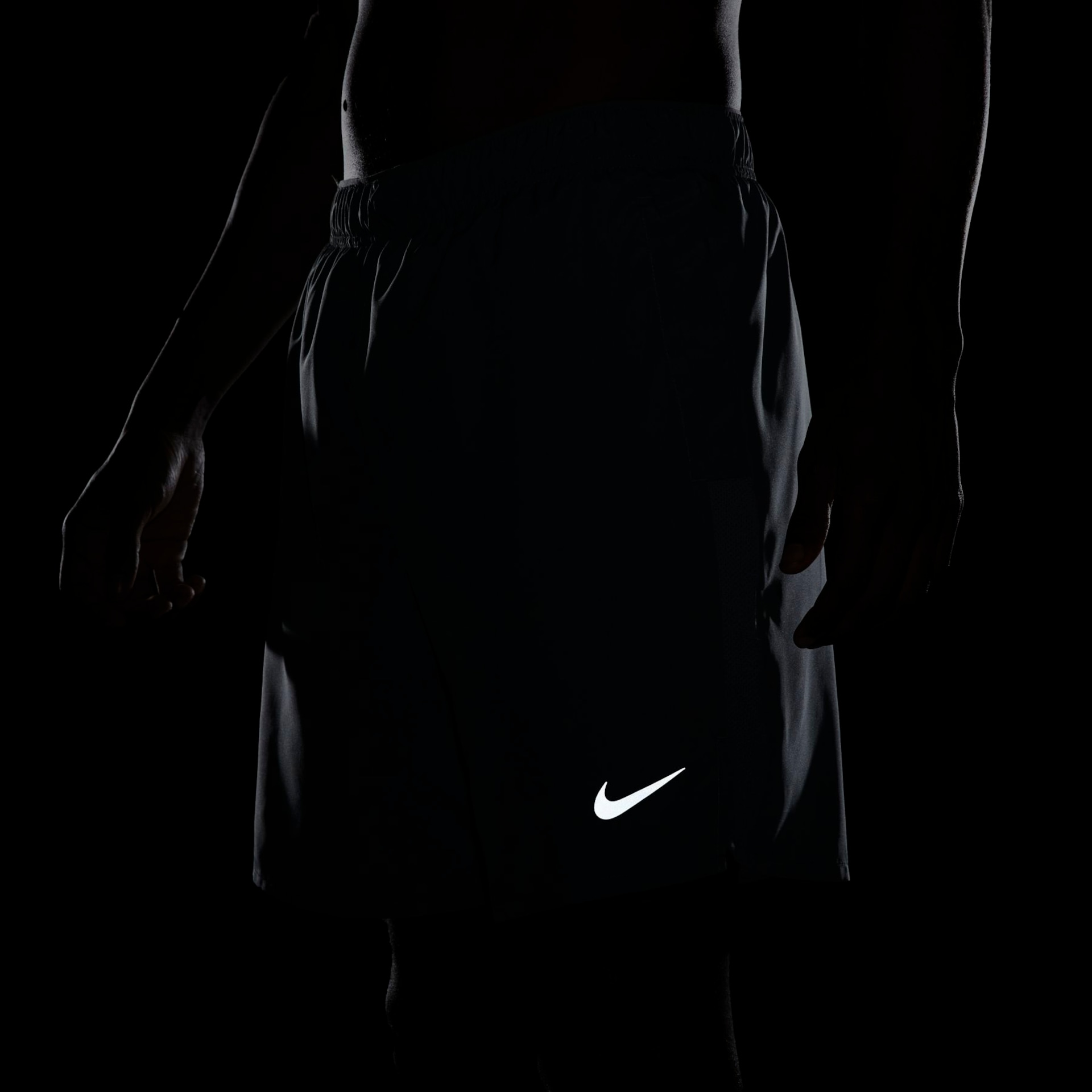 Shorts Nike Challenger Masculino - Foto 8