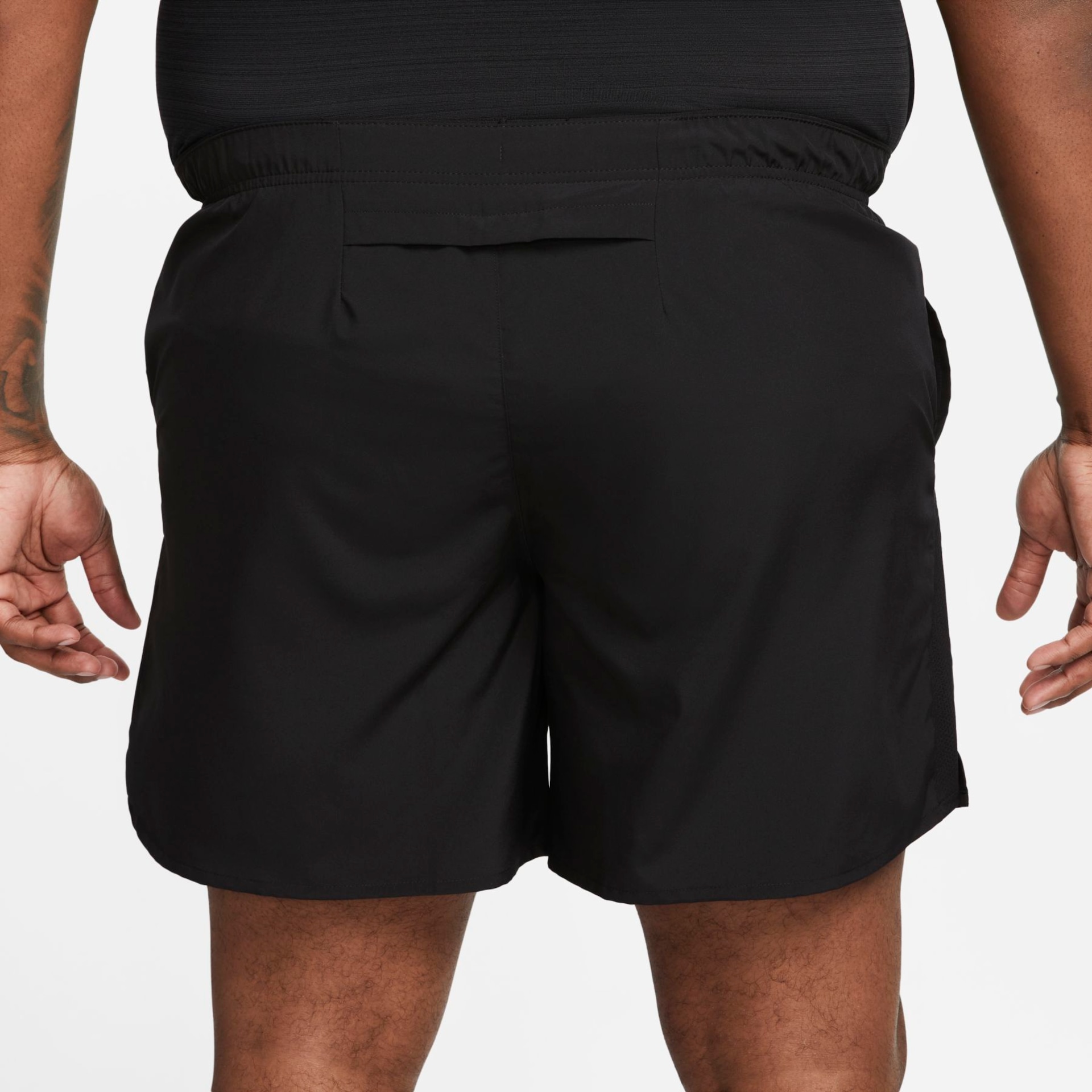 Shorts Nike Challenger Masculino - Foto 13