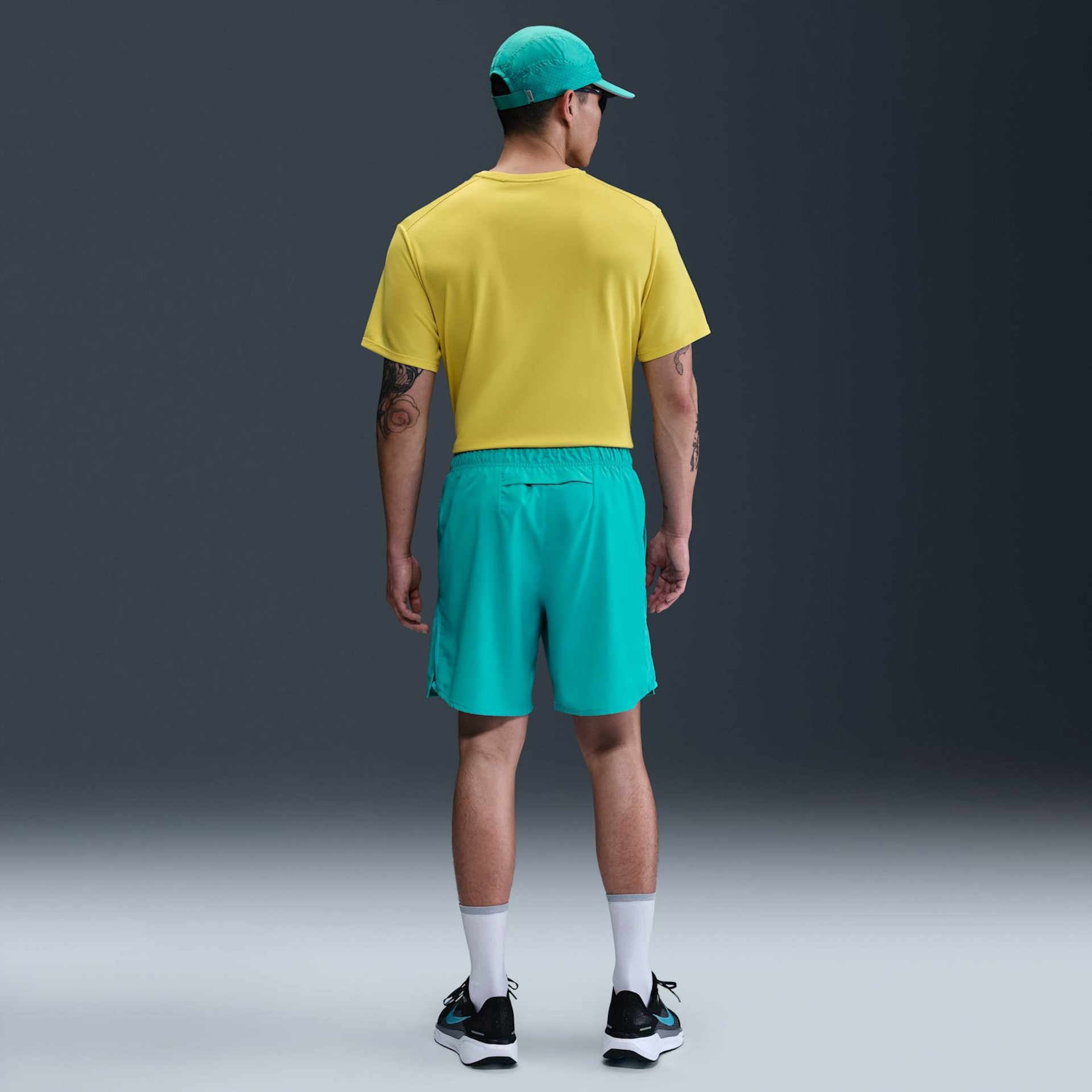 Shorts Nike Challenger Masculino - Foto 4