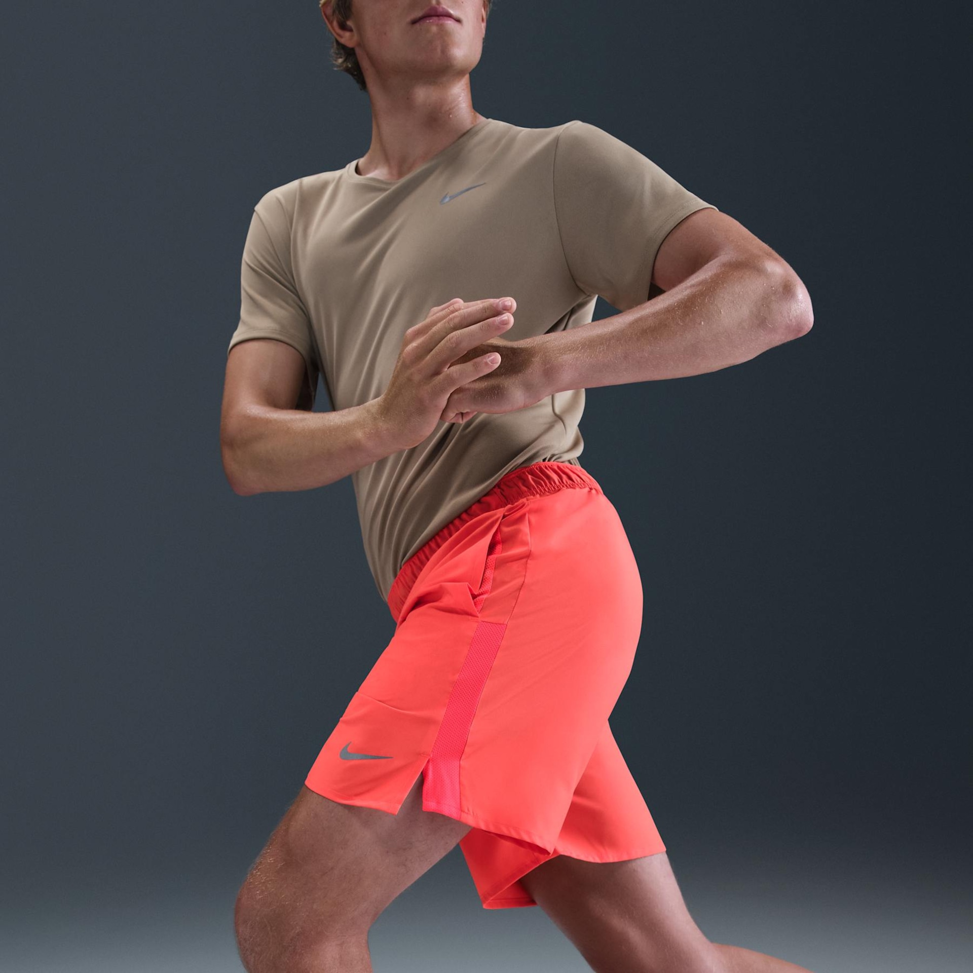 Shorts Nike Challenger Masculino - Foto 5