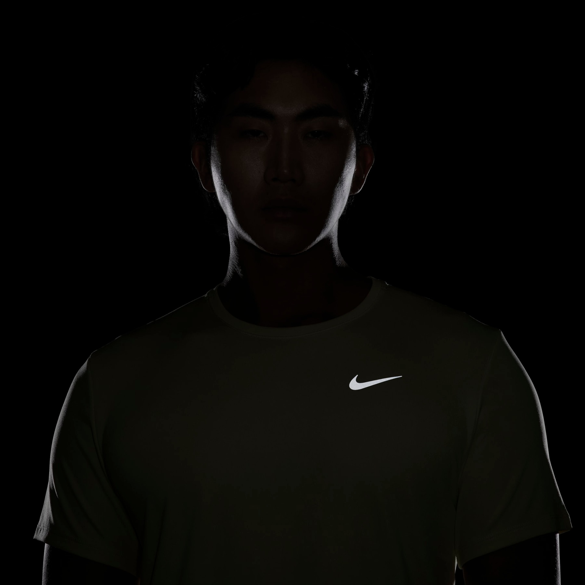 Camiseta Nike Dri-FIT UV Miller Masculina - Foto 6