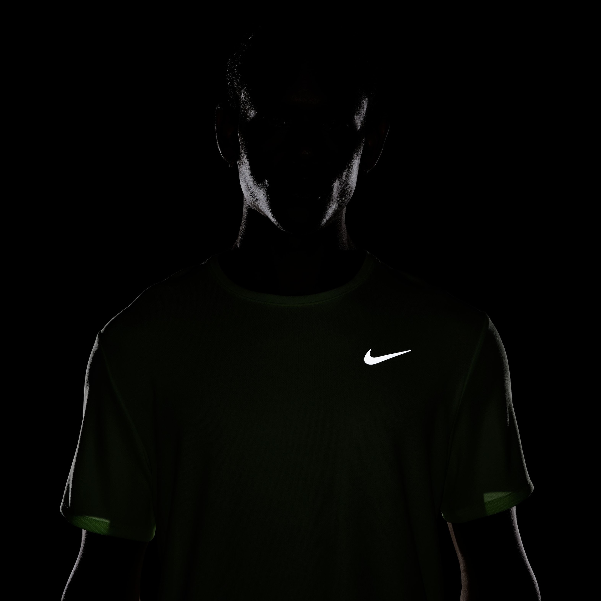 Camiseta Nike Dri-FIT UV Miller Masculina - Foto 6