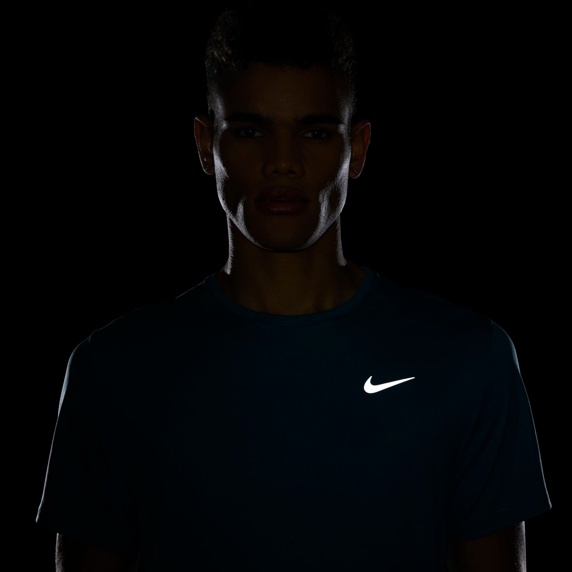 Camiseta Nike Dri-FIT UV Miller Masculina - Foto 6