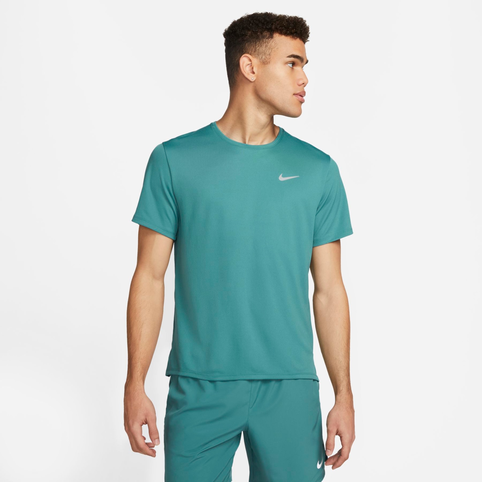 Camiseta Nike Dri-FIT UV Miller Masculina - Foto 1
