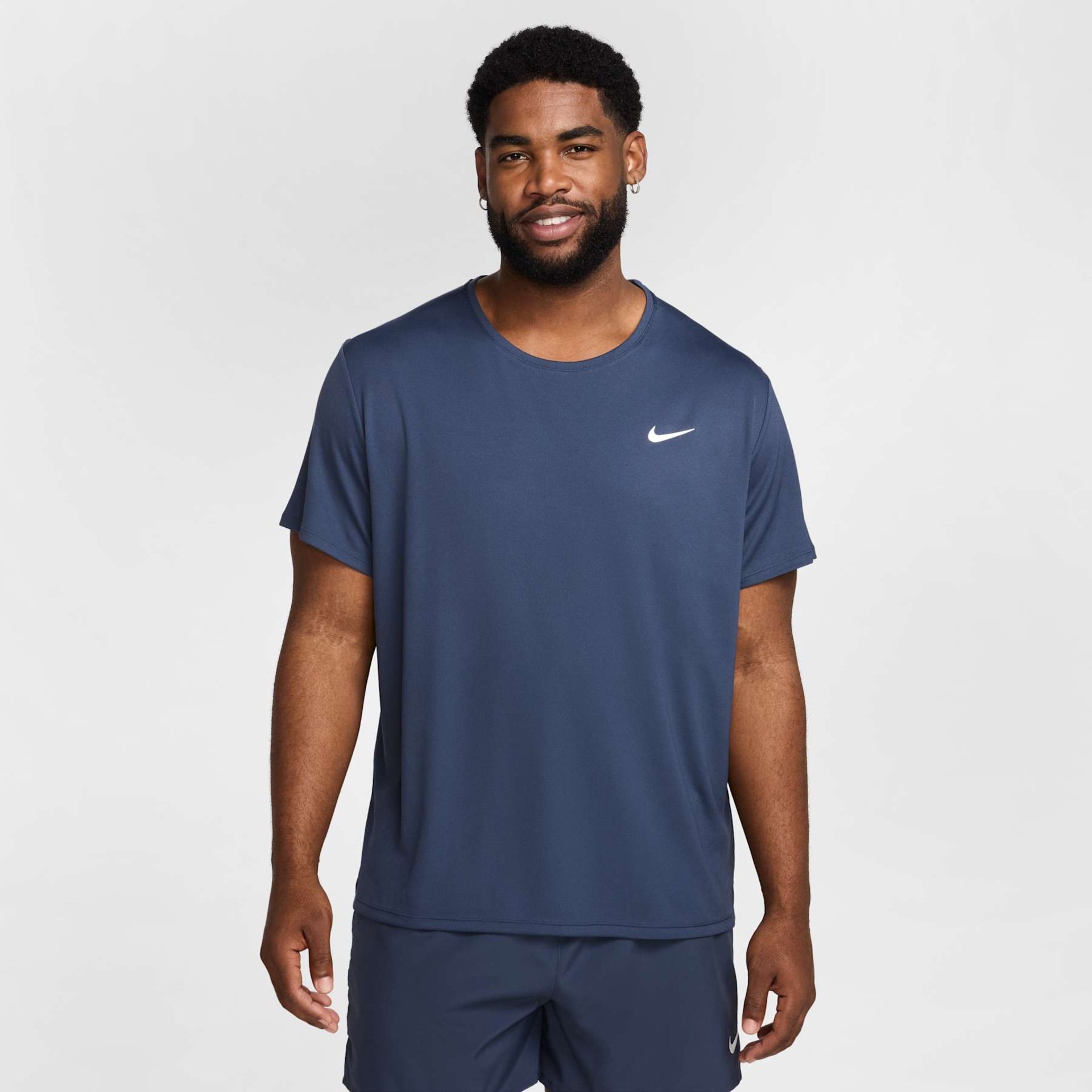 Camiseta Nike Dri-FIT UV Miller Masculina - Foto 7