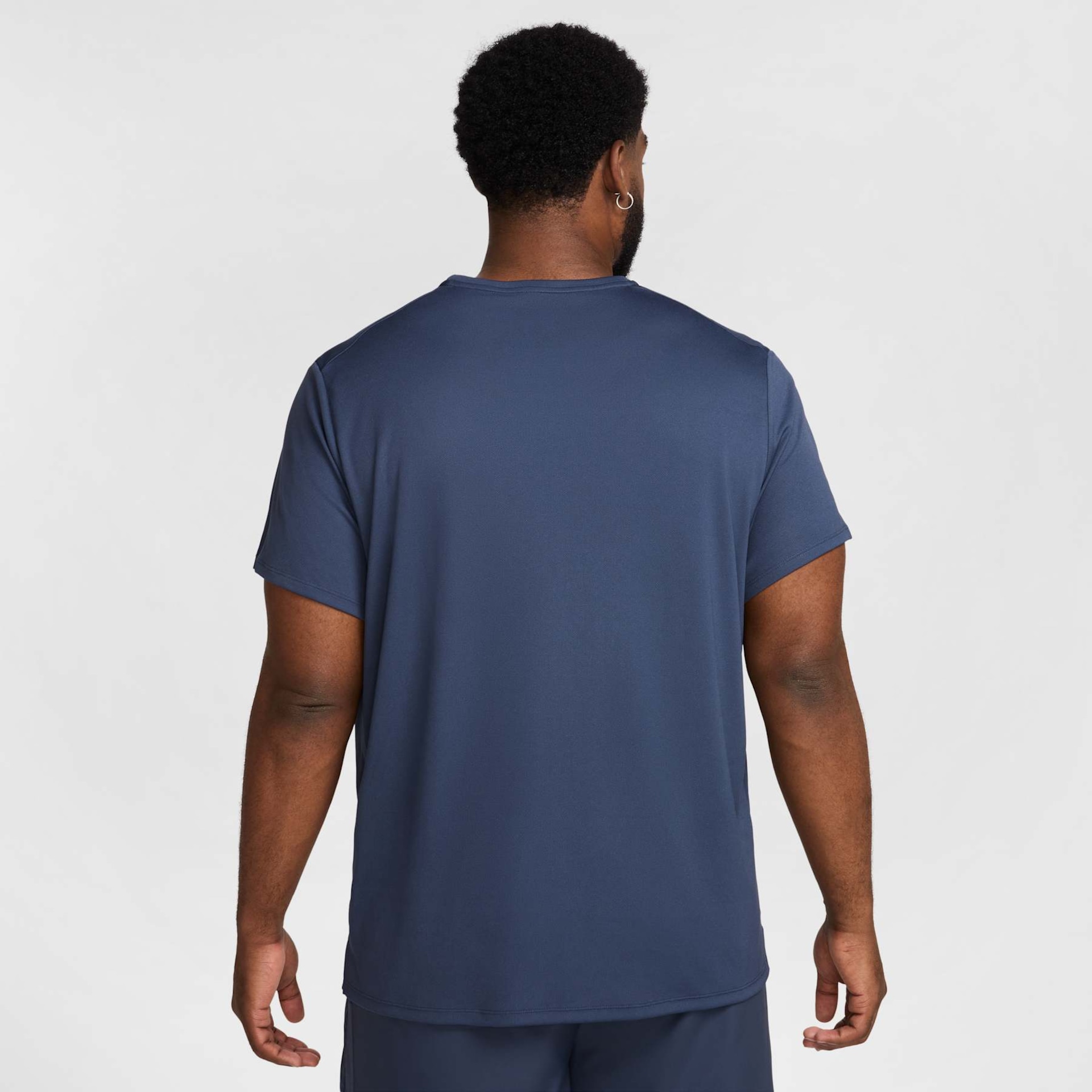 Camiseta Nike Dri-FIT UV Miller Masculina - Foto 8