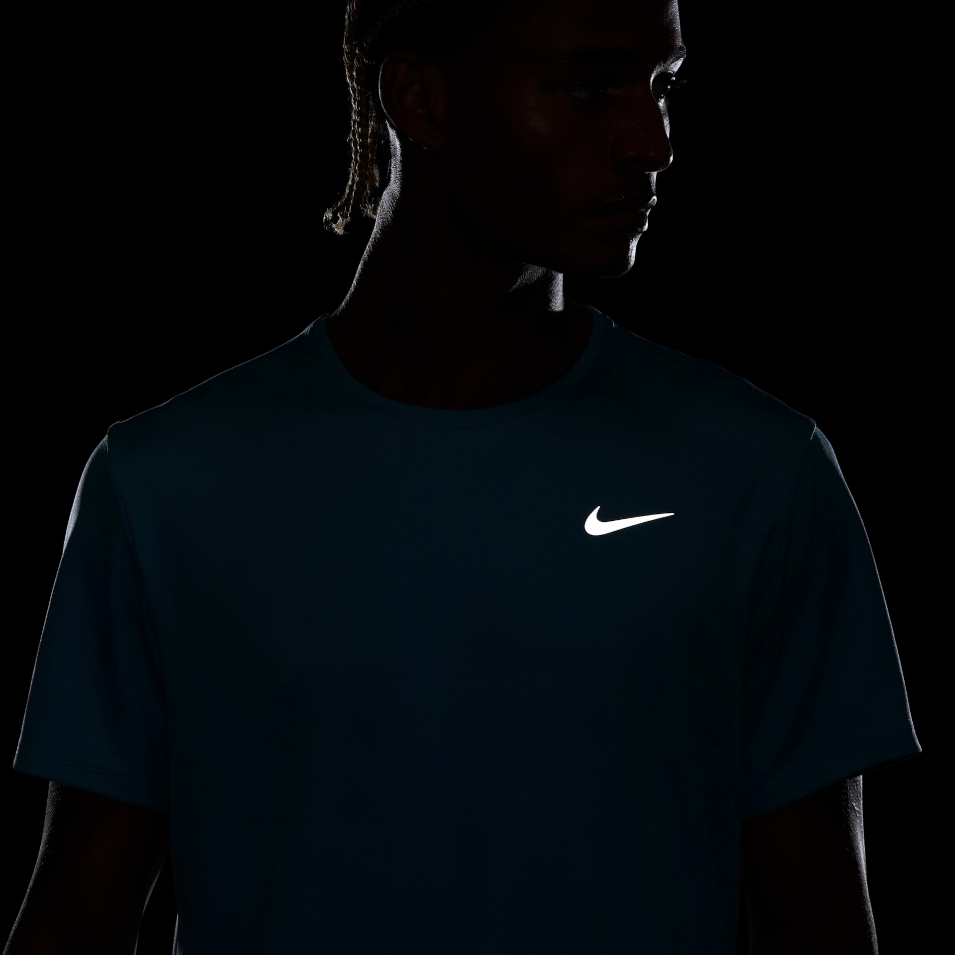 Camiseta Nike Dri-FIT UV Miller Masculina - Foto 6