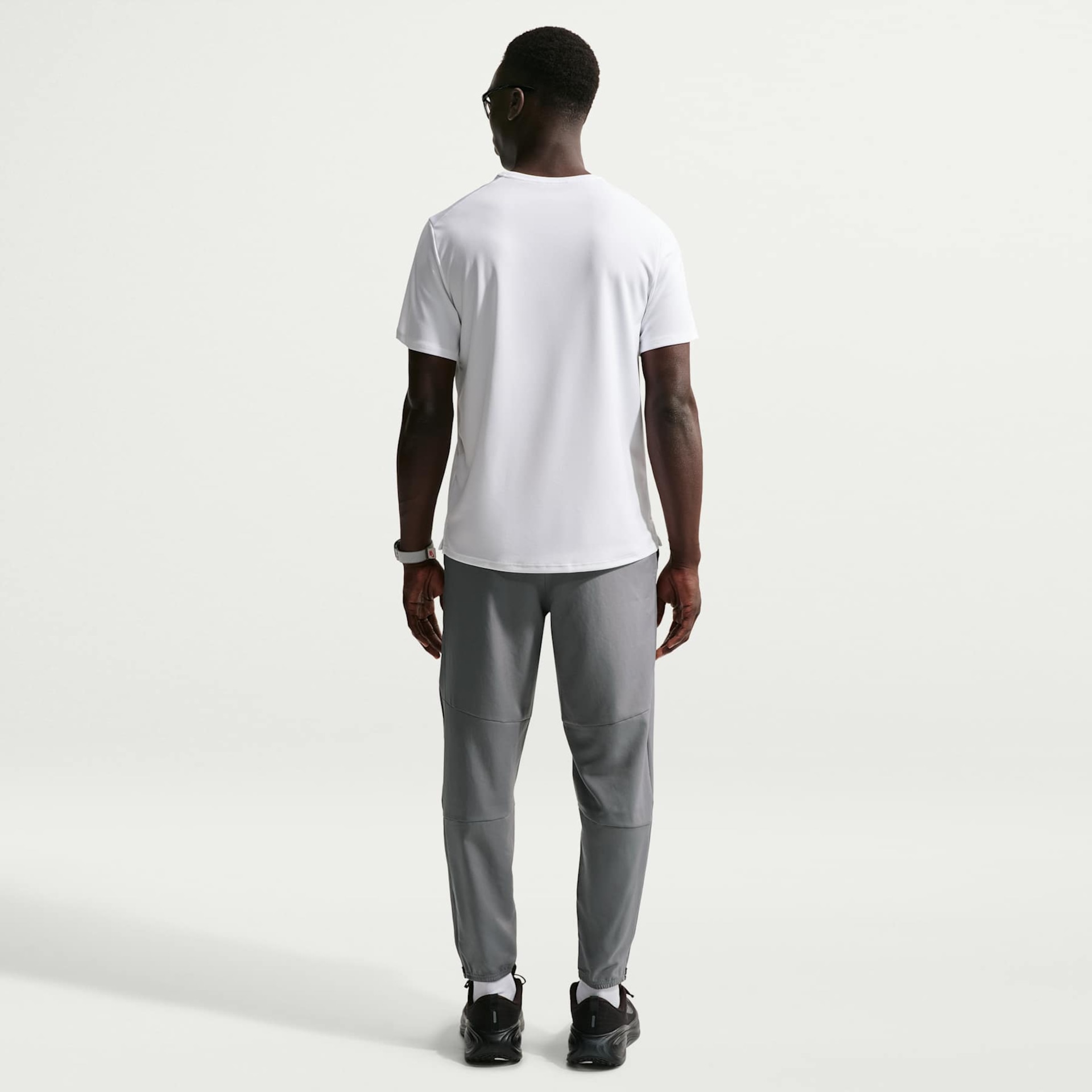 Camiseta Nike Dri-FIT UV Miller Masculina - Foto 5