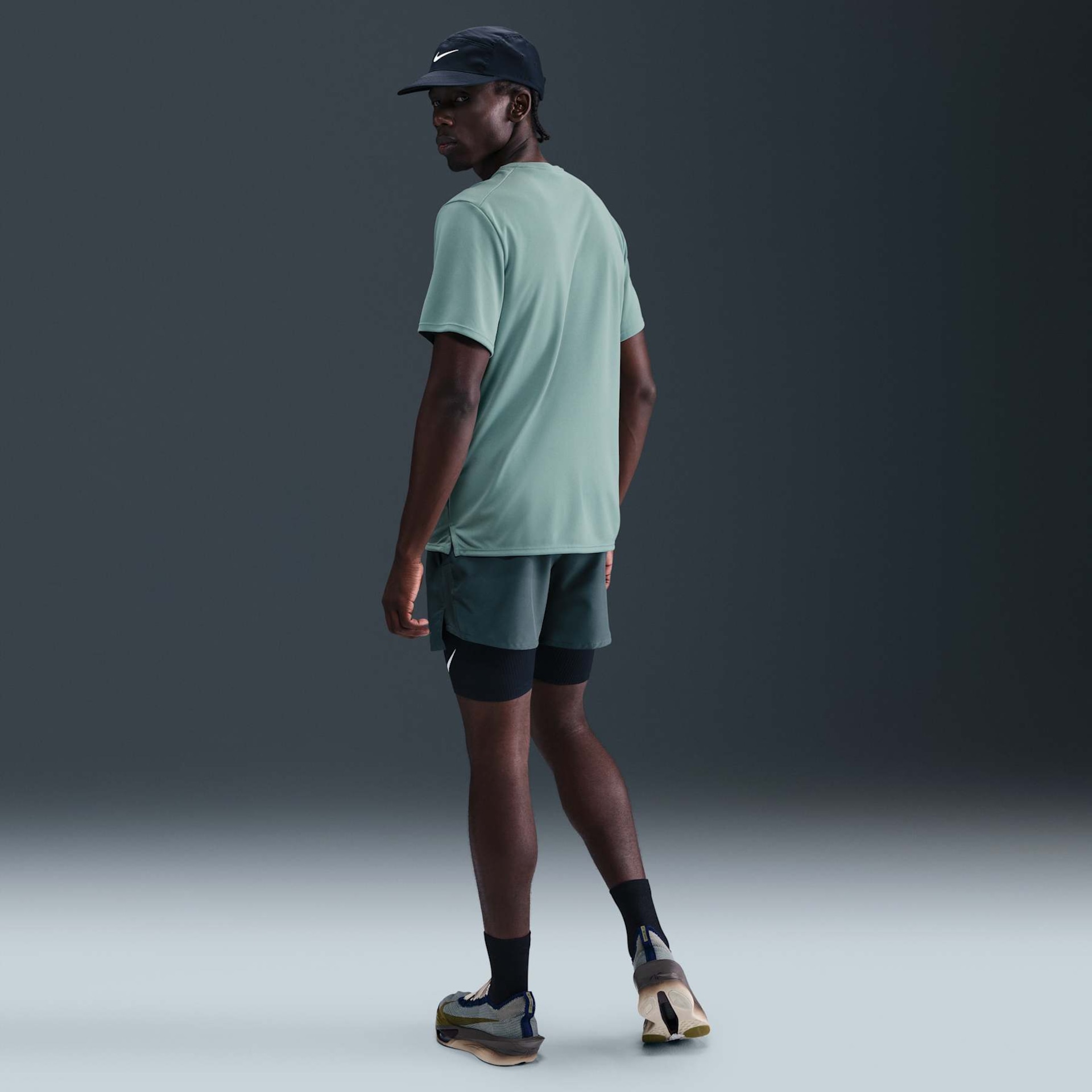 Camiseta Nike Dri-FIT UV Miller Masculina - Foto 5