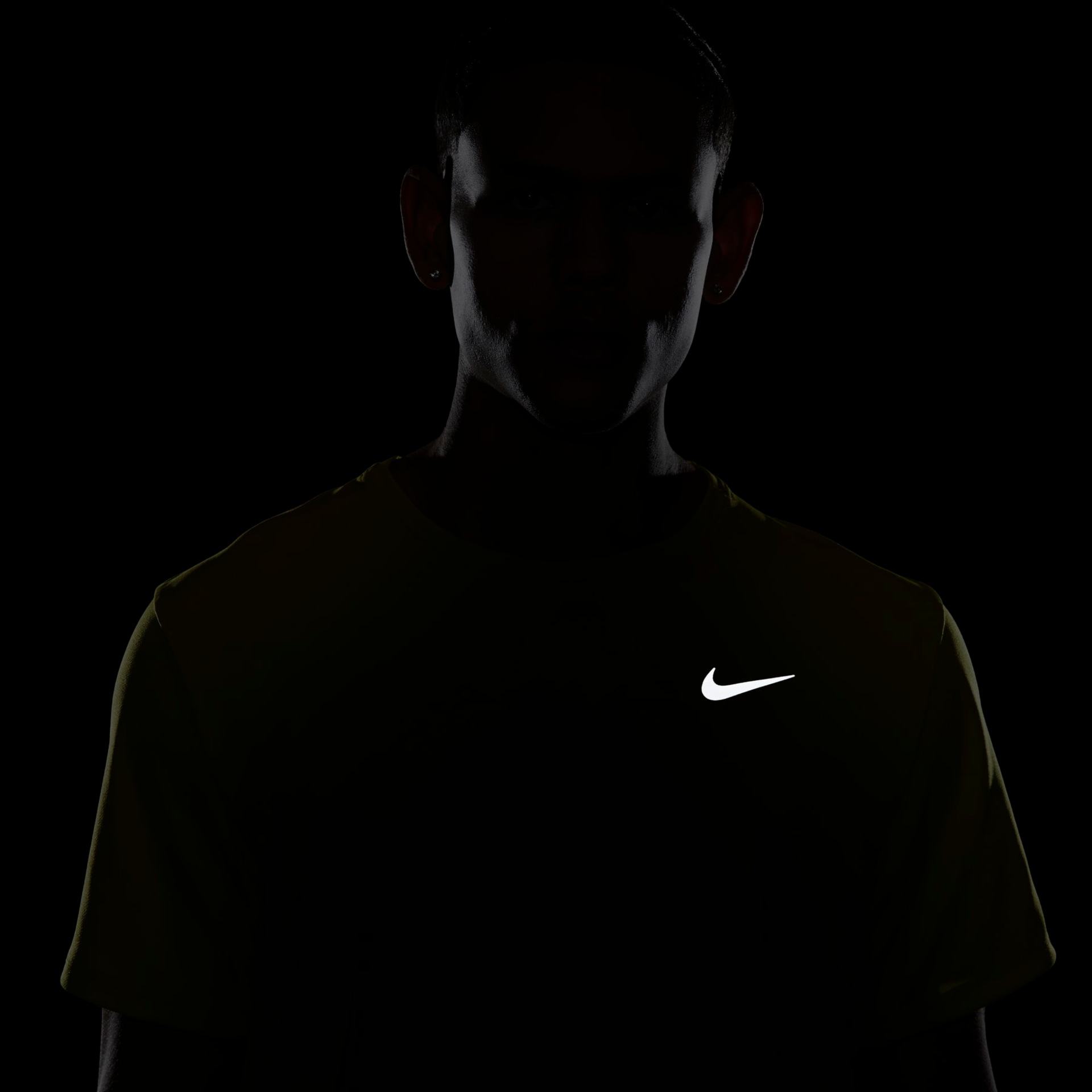 Camiseta Nike Dri-FIT UV Miller Masculina - Foto 5