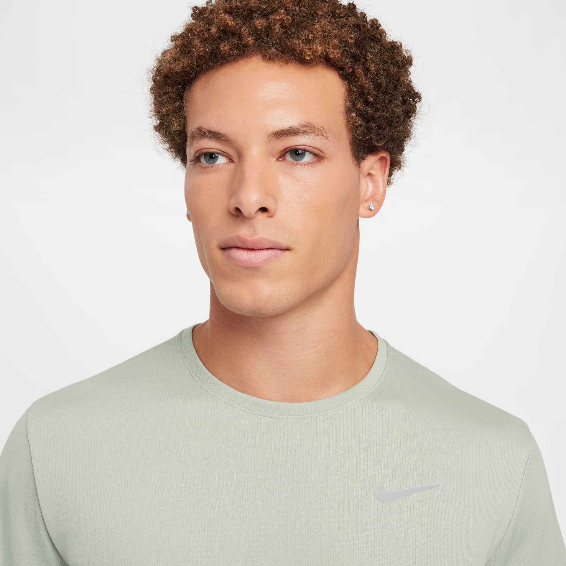 Camiseta Nike Dri-FIT UV Miller Masculina - Foto 3