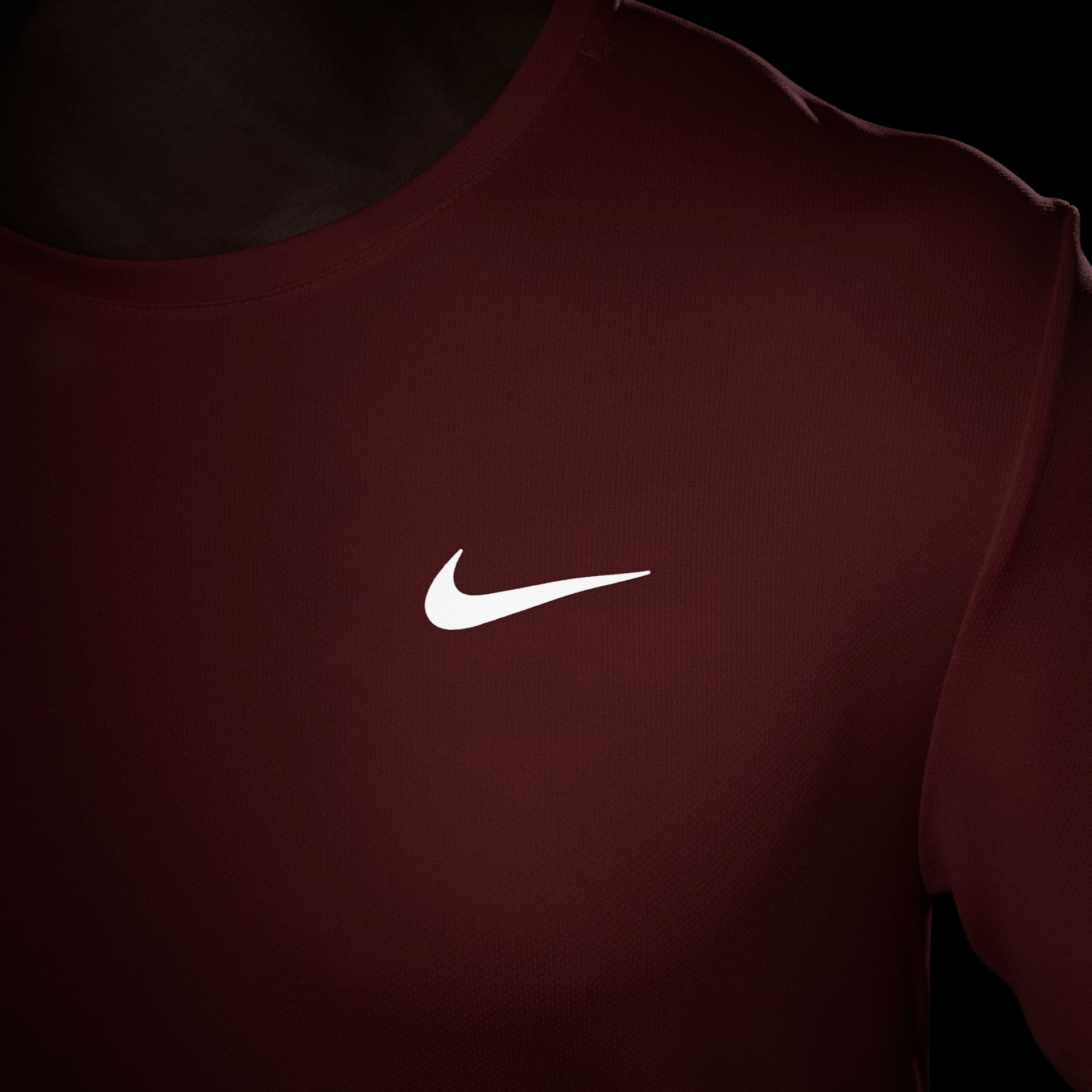 Camiseta Nike Dri-FIT UV Miller Masculina - Foto 6