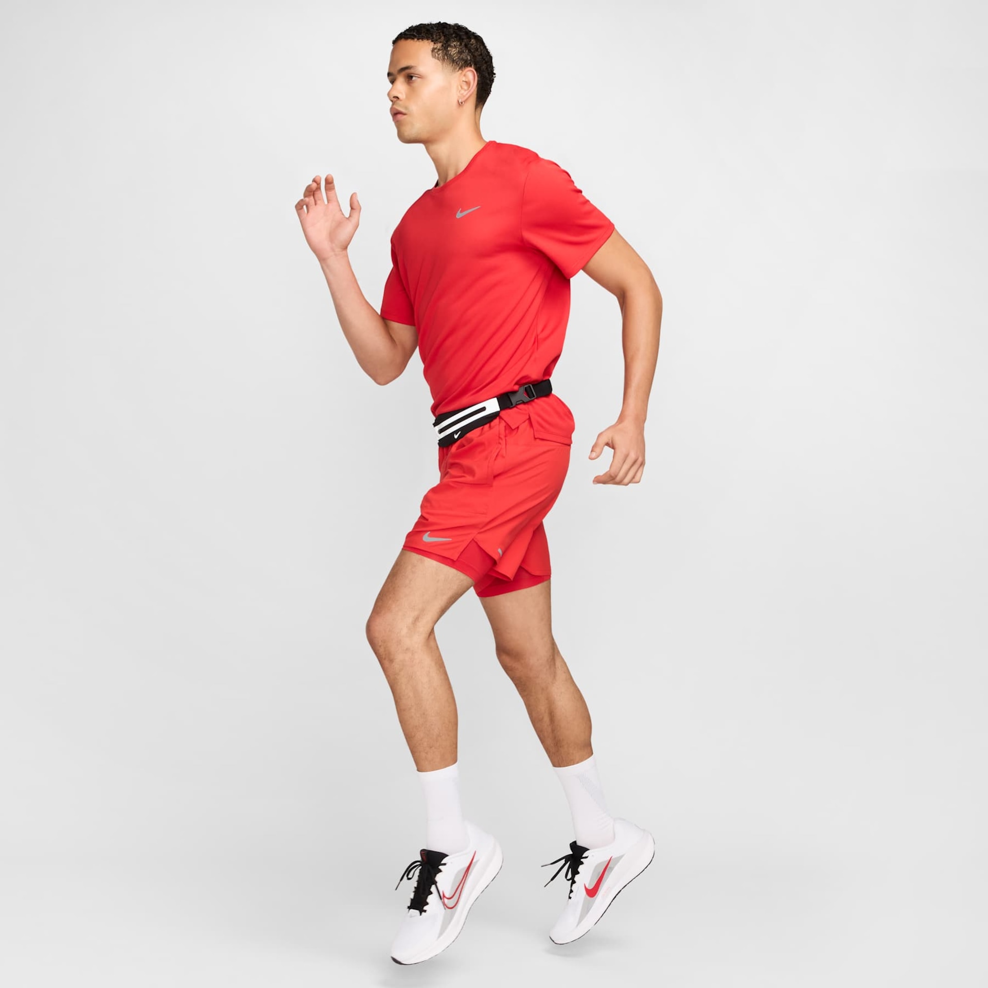 Camiseta Nike Dri-FIT UV Miller Masculina - Foto 5