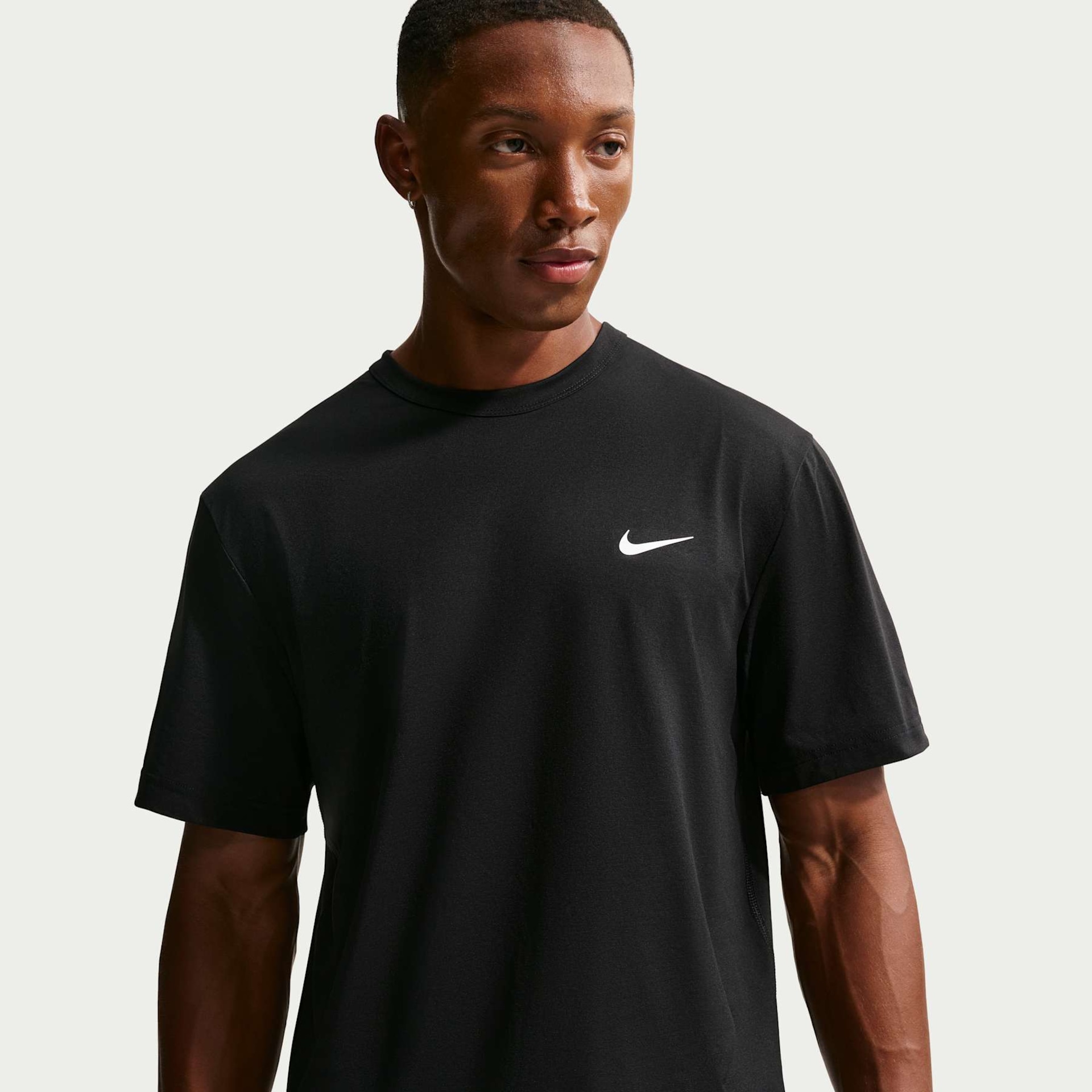Camiseta Nike Hyverse Dri-FIT UV Masculina - Foto 5