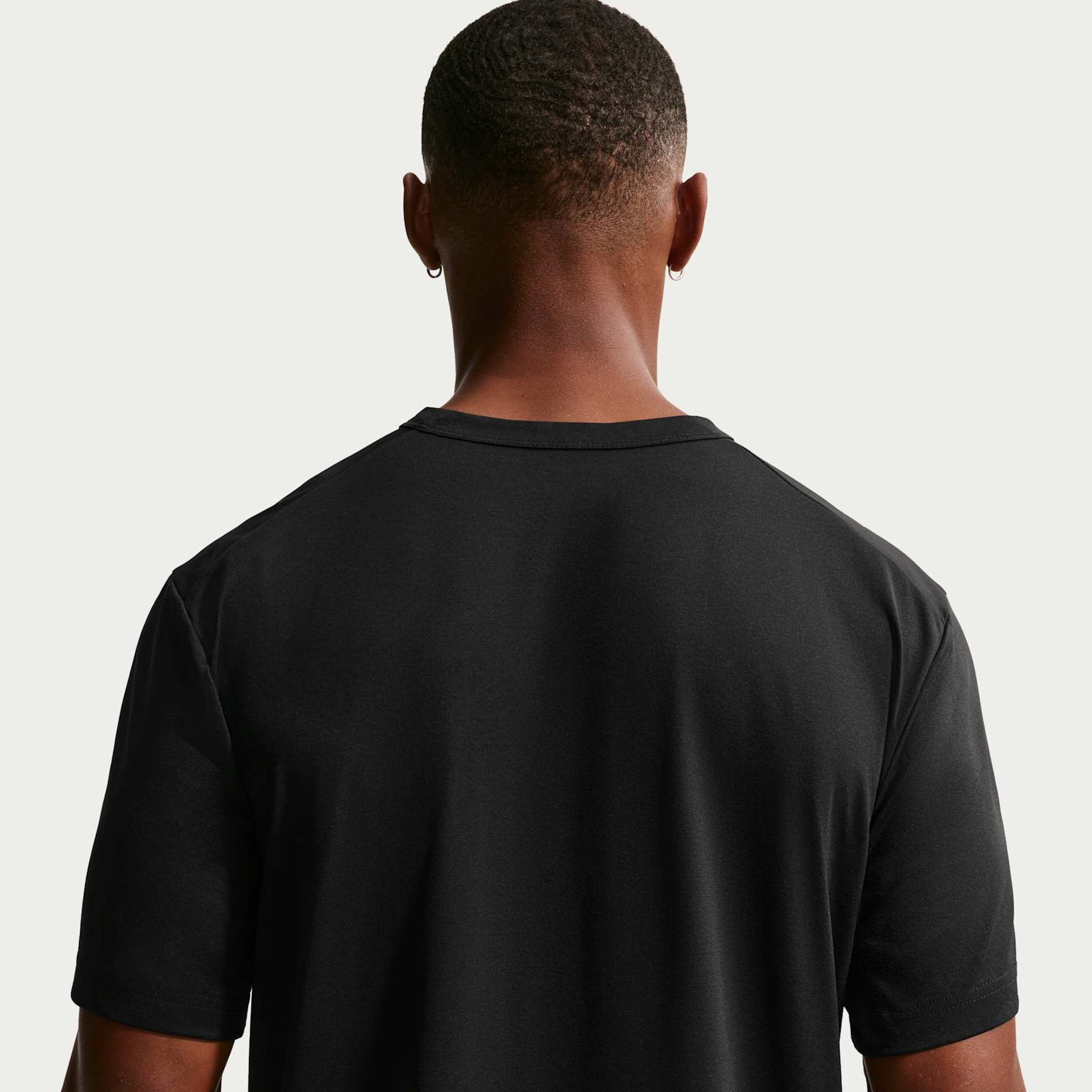 Camiseta Nike Hyverse Dri-FIT UV Masculina - Foto 6