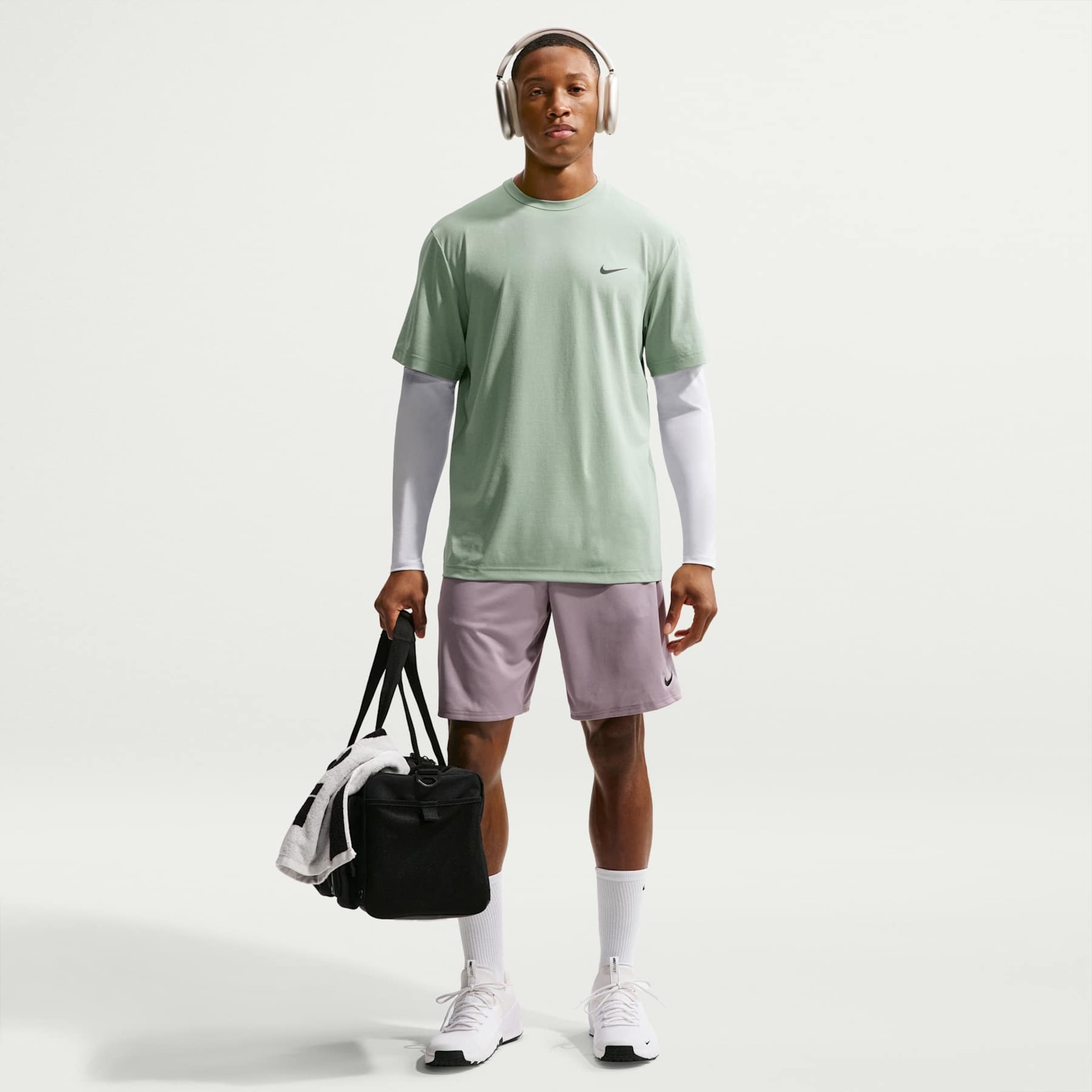 Camiseta Nike Hyverse Dri-FIT UV Masculina - Foto 4