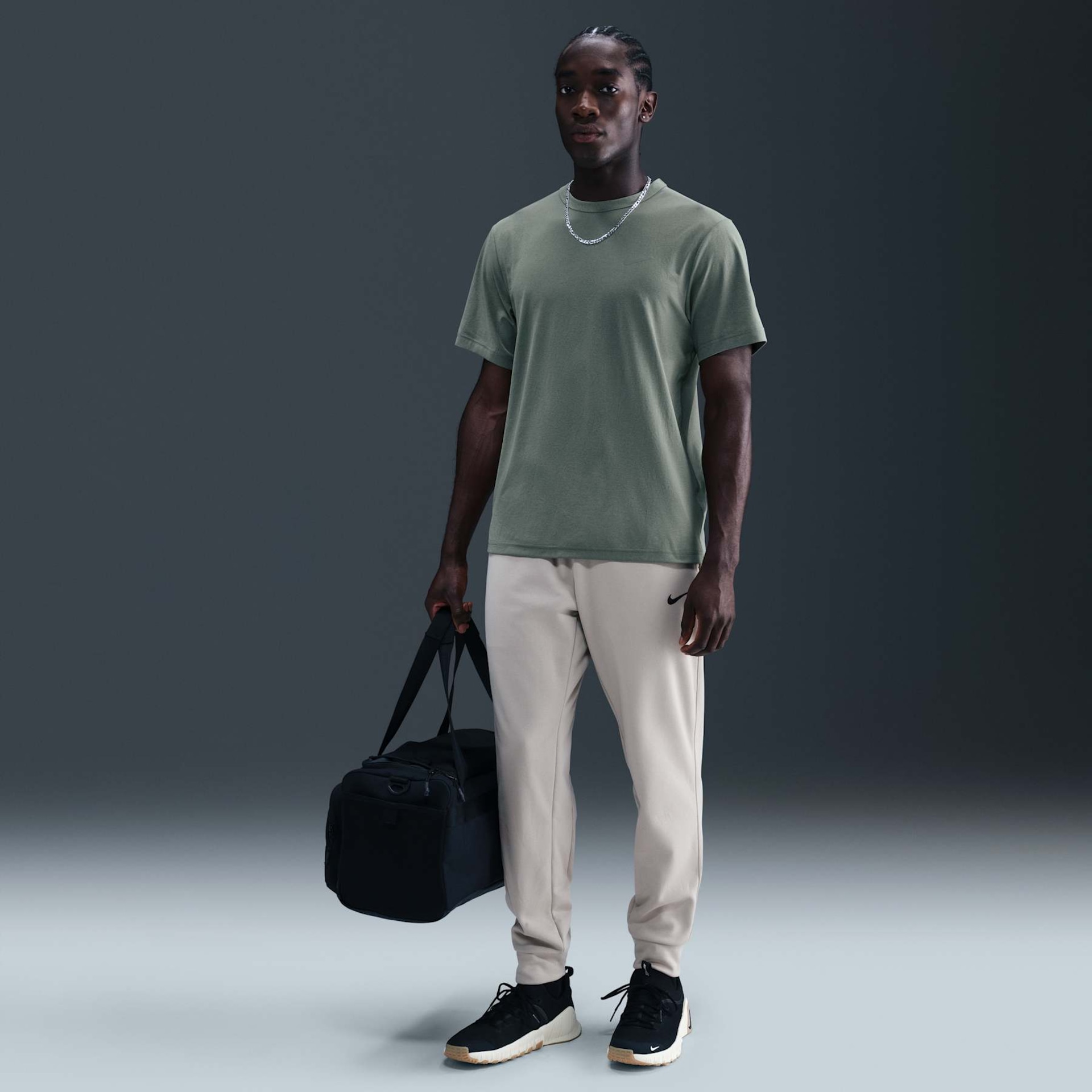 Camiseta Nike Hyverse Dri-FIT UV Masculina - Foto 4