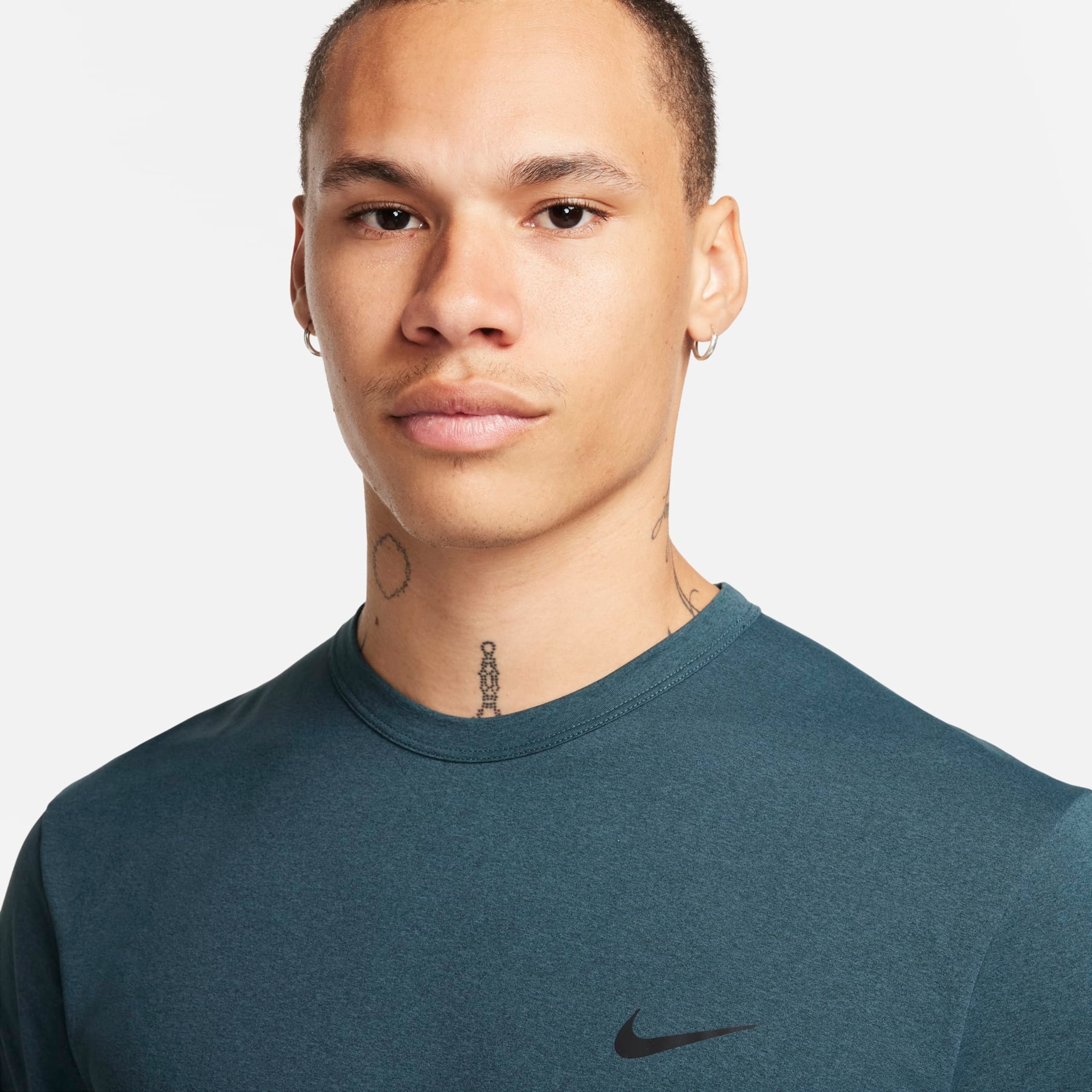 Camiseta Nike Hyverse Dri-FIT UV Masculina - Foto 3