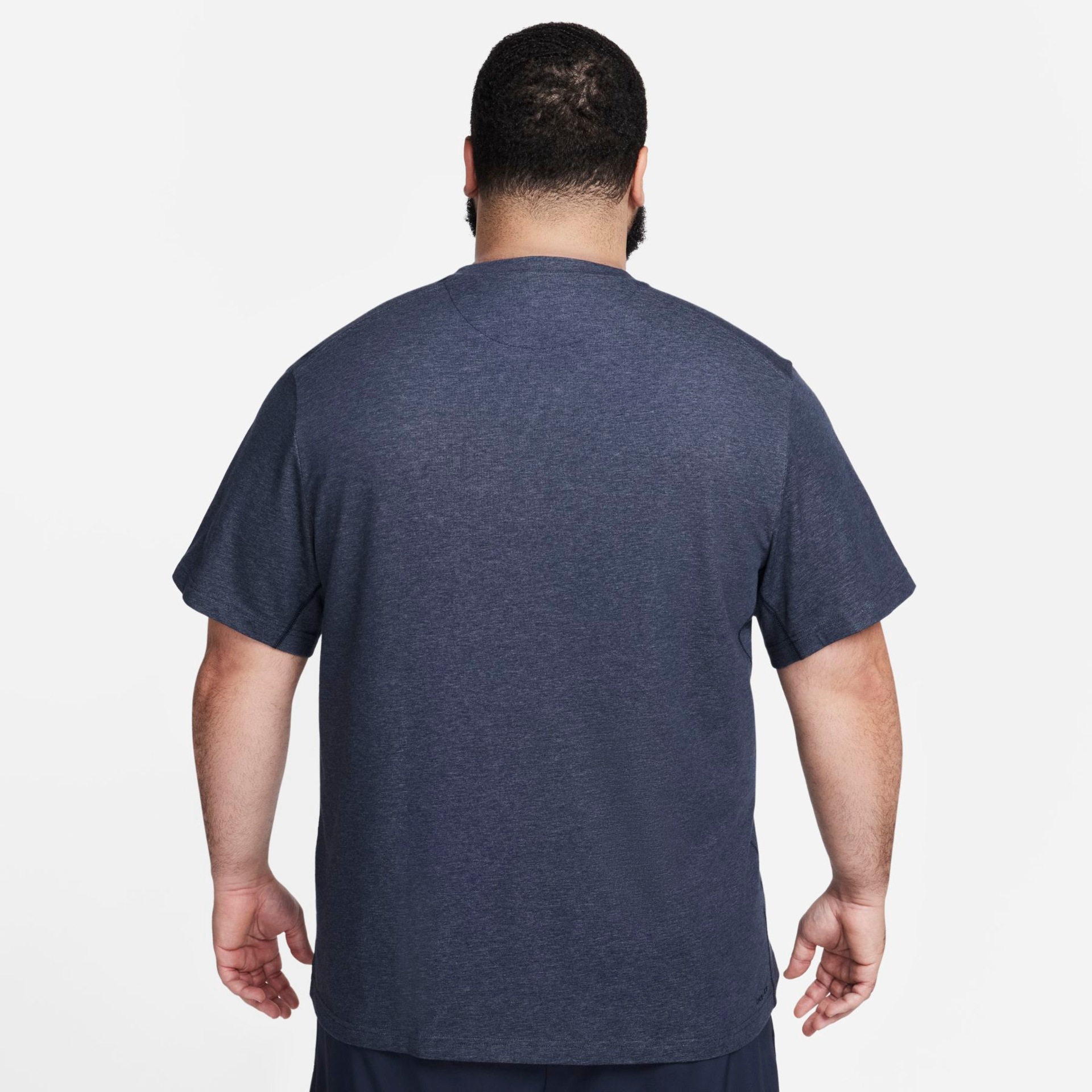 Camiseta Nike Dri-FIT Primary Statement Masculina - Foto 7