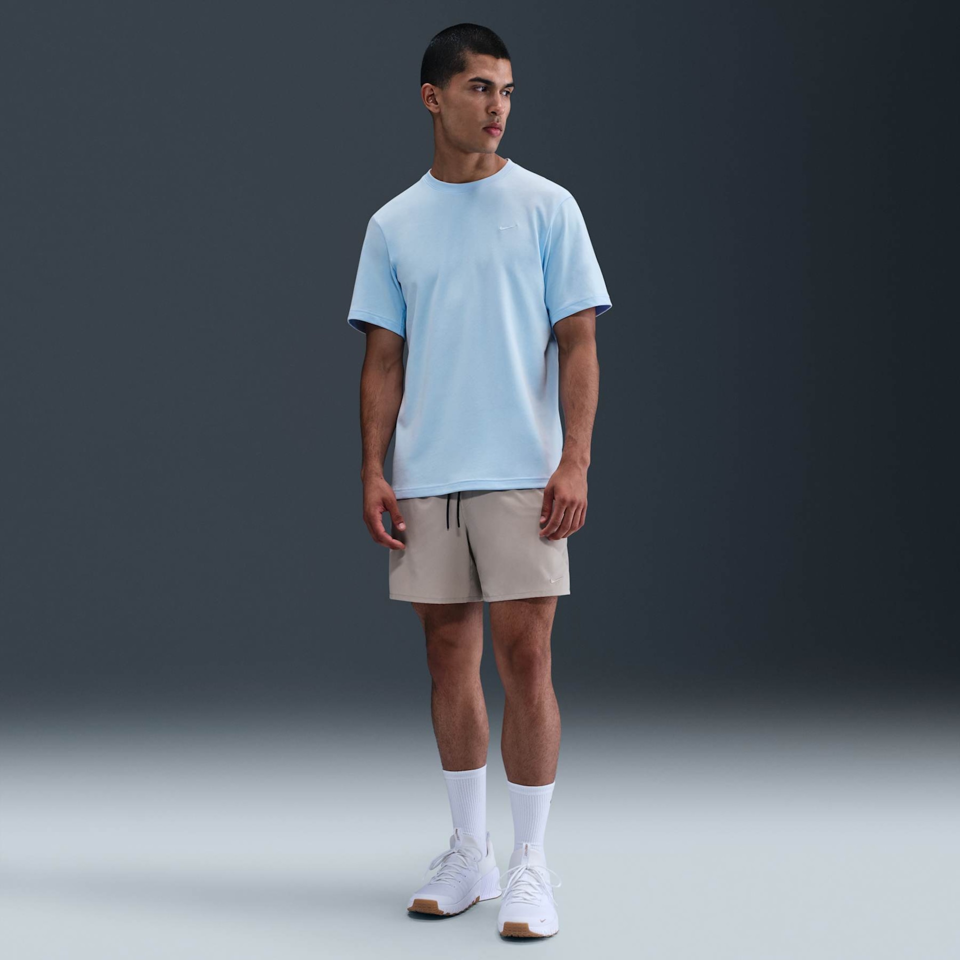 Camiseta Nike Dri-FIT Primary Statement Masculina - Foto 4