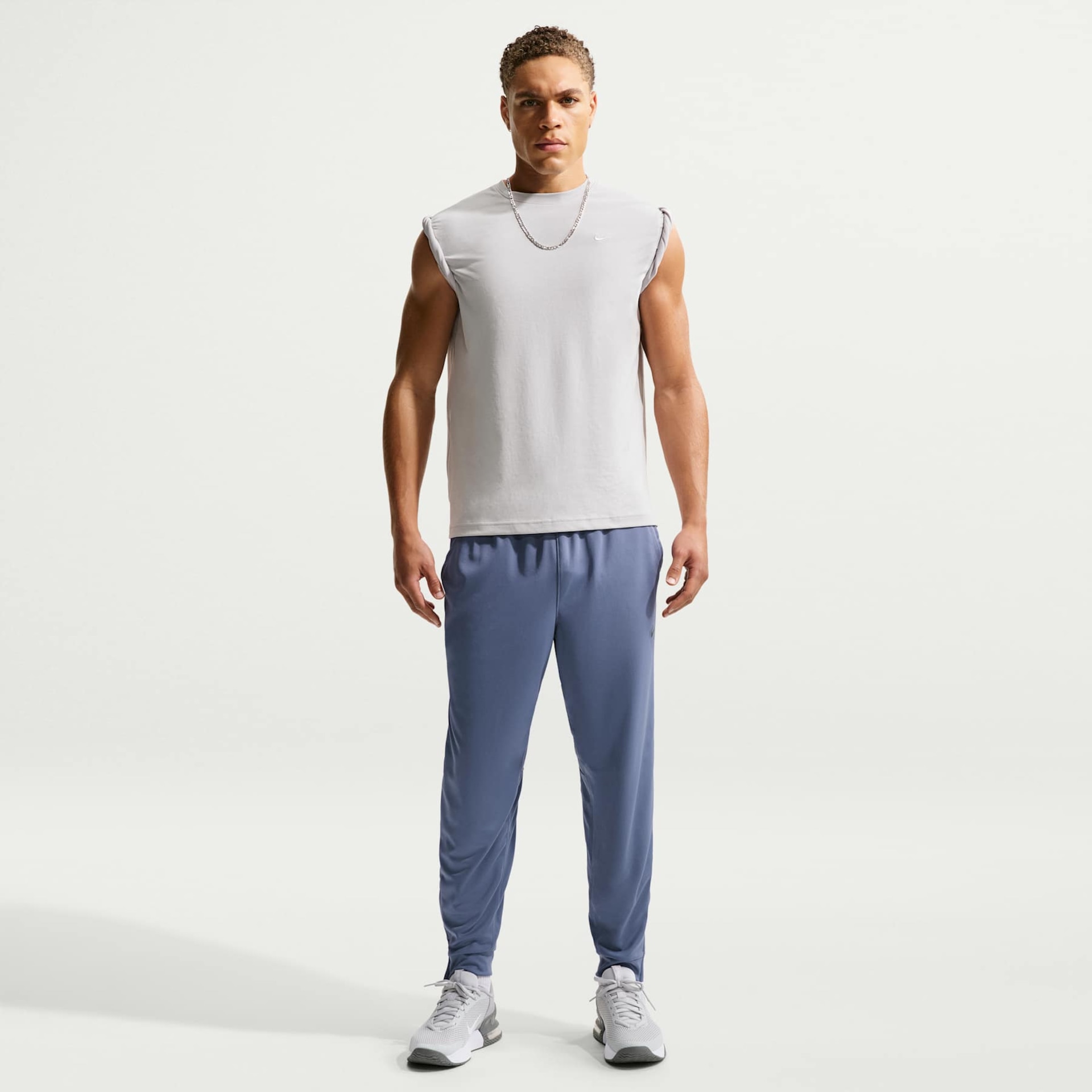 Camiseta Nike Dri-FIT Primary Statement Masculina - Foto 4