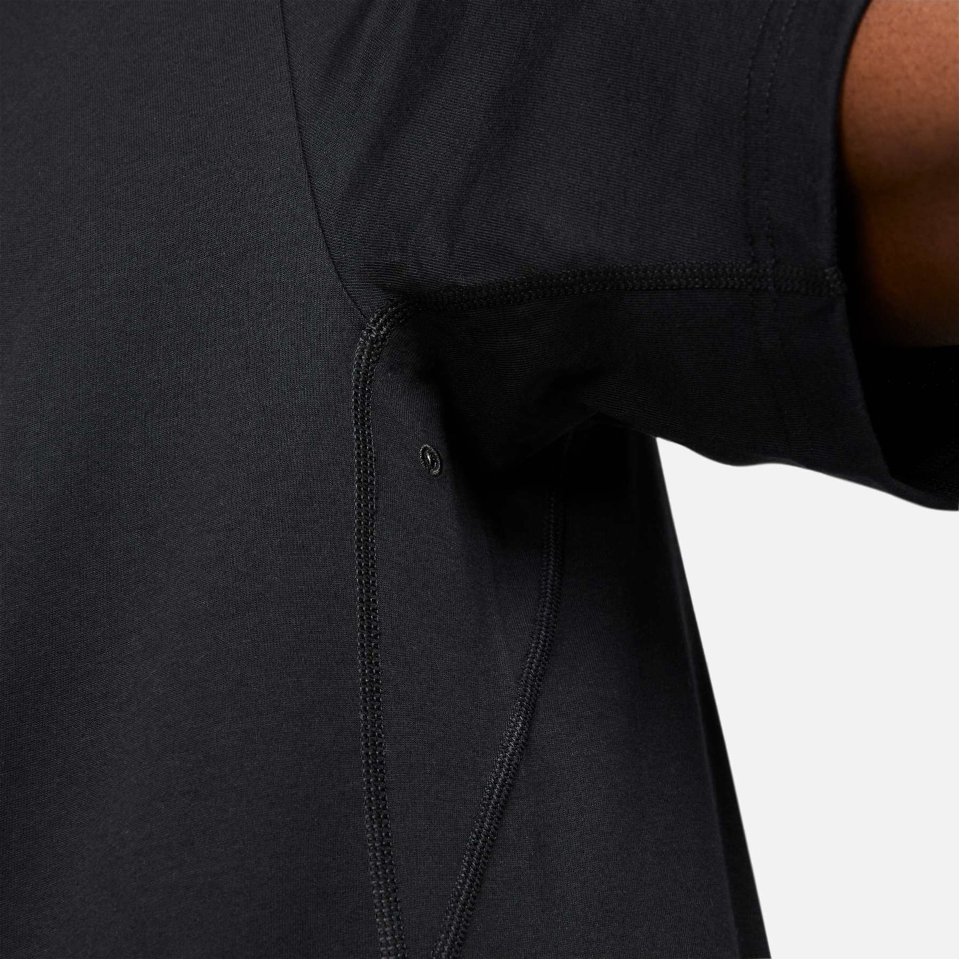 Camiseta Nike Dri-FIT Primary Statement Masculina - Foto 6