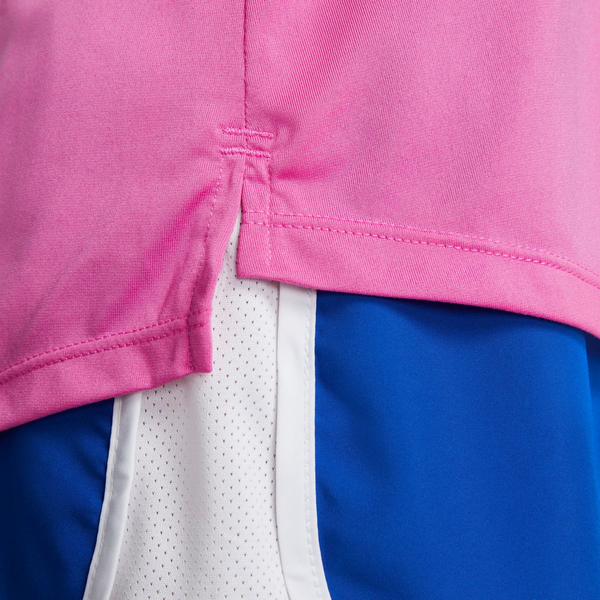 Regata Nike One Dri-FIT Swoosh Feminina - Foto 3