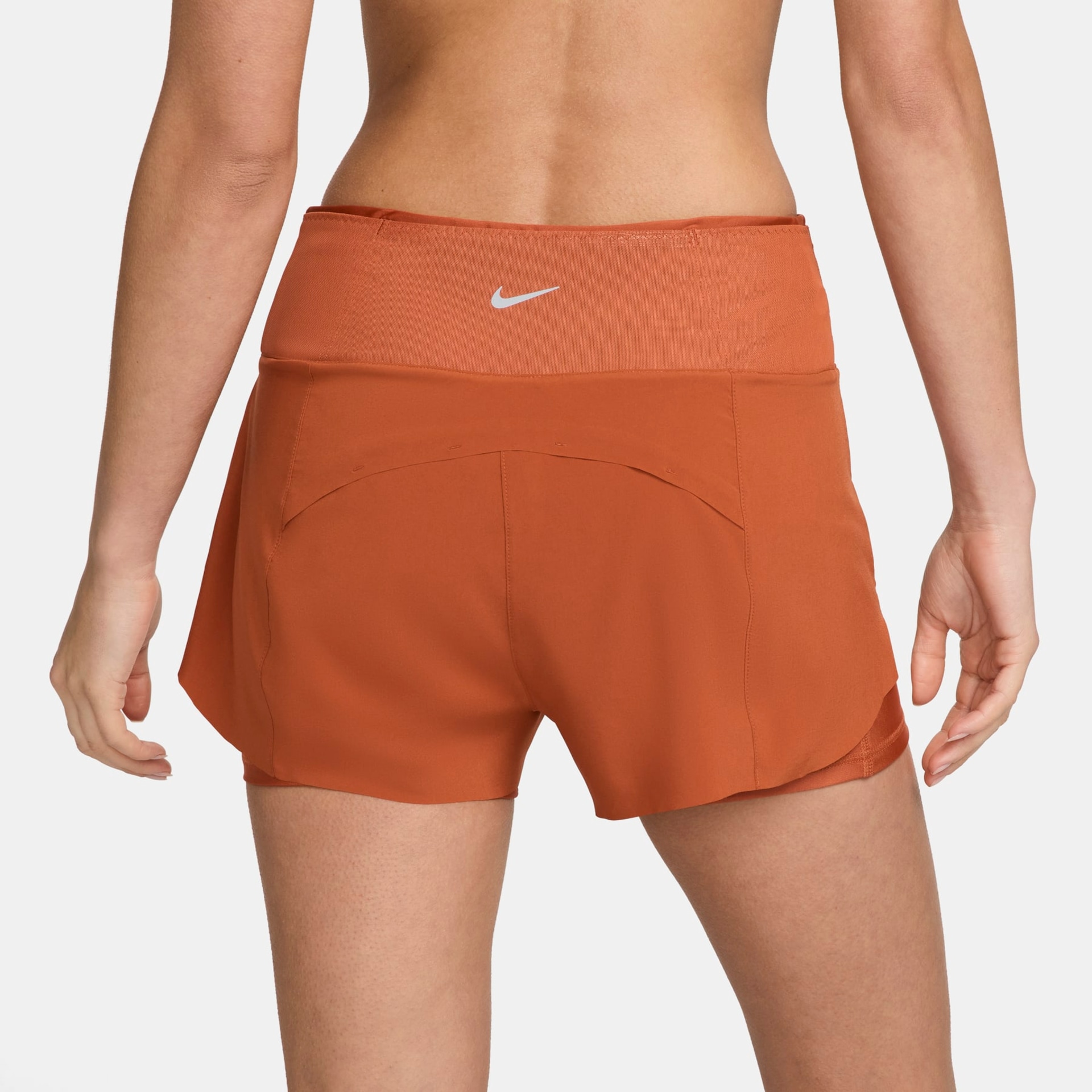 Shorts Nike Dri-FIT Swift Feminino - Foto 2