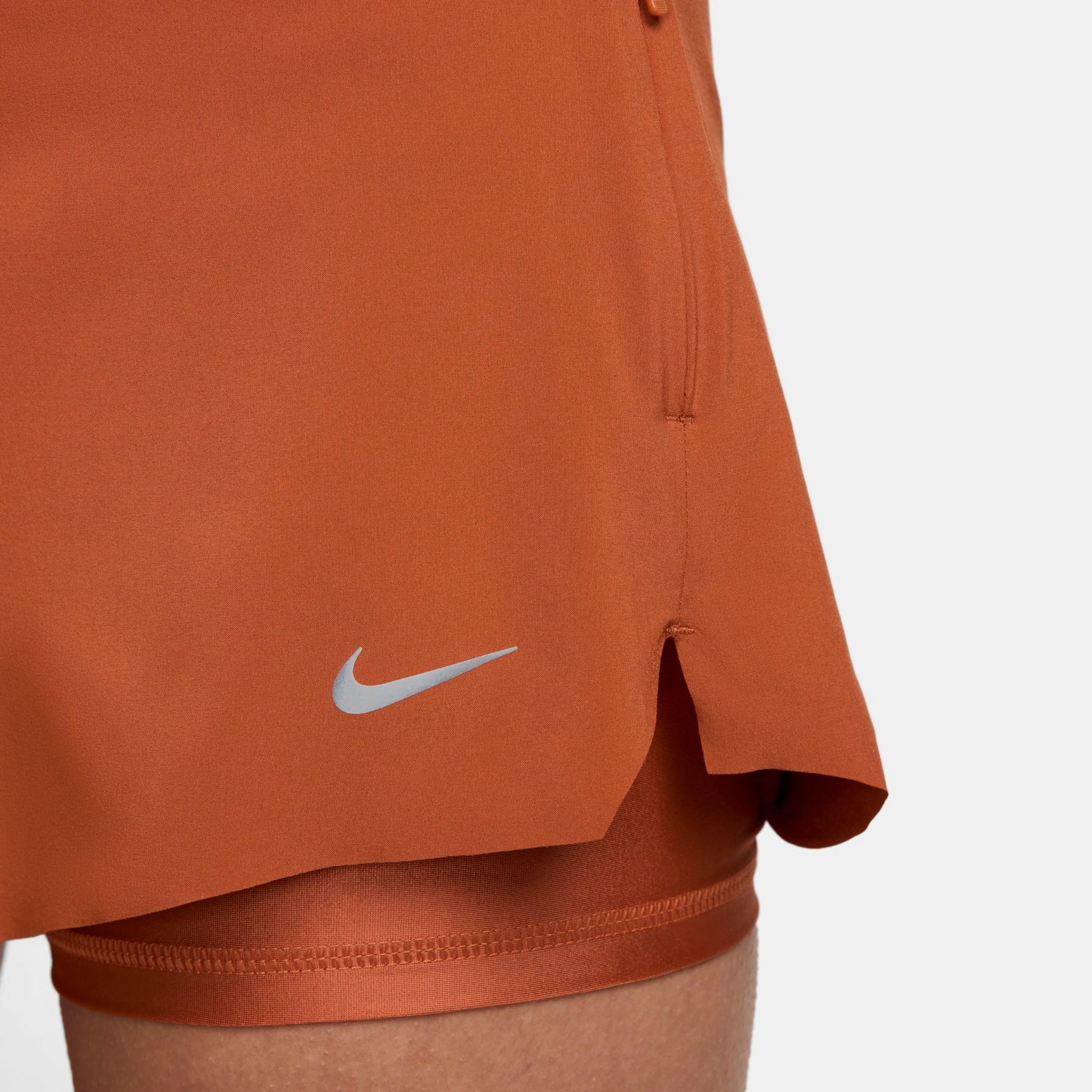 Shorts Nike Dri-FIT Swift Feminino - Foto 7