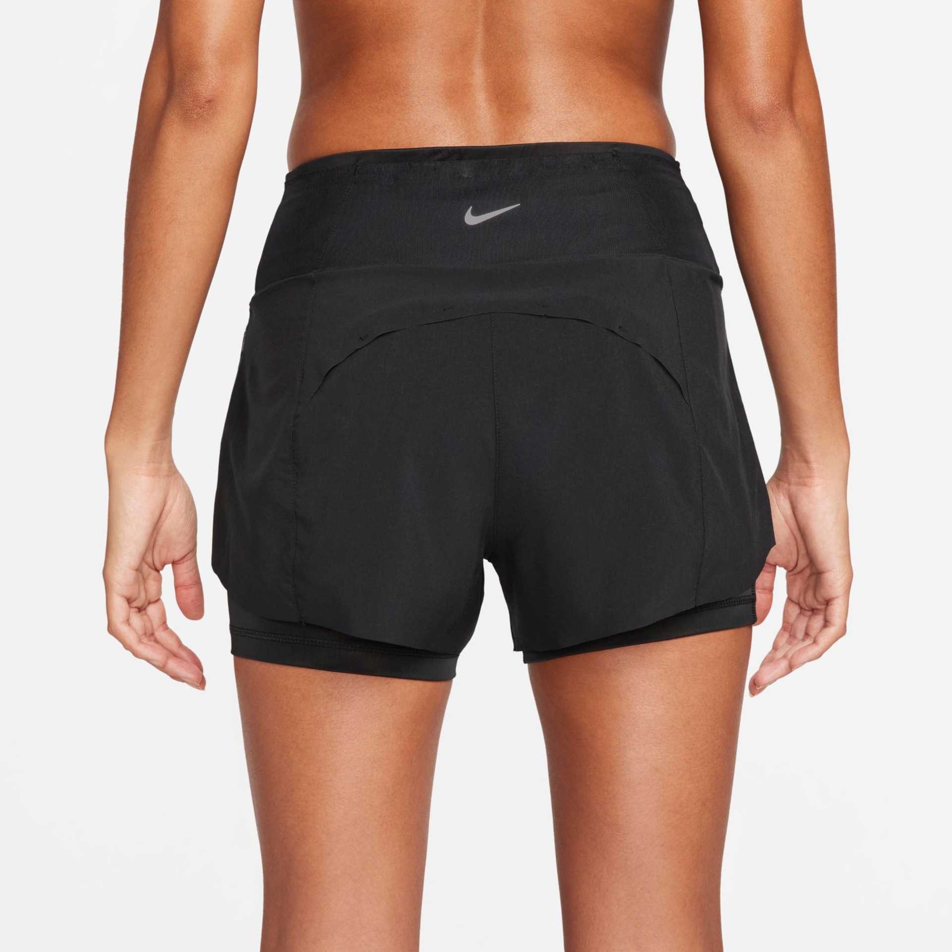 Shorts Nike Dri-FIT Swift Feminino - Foto 3