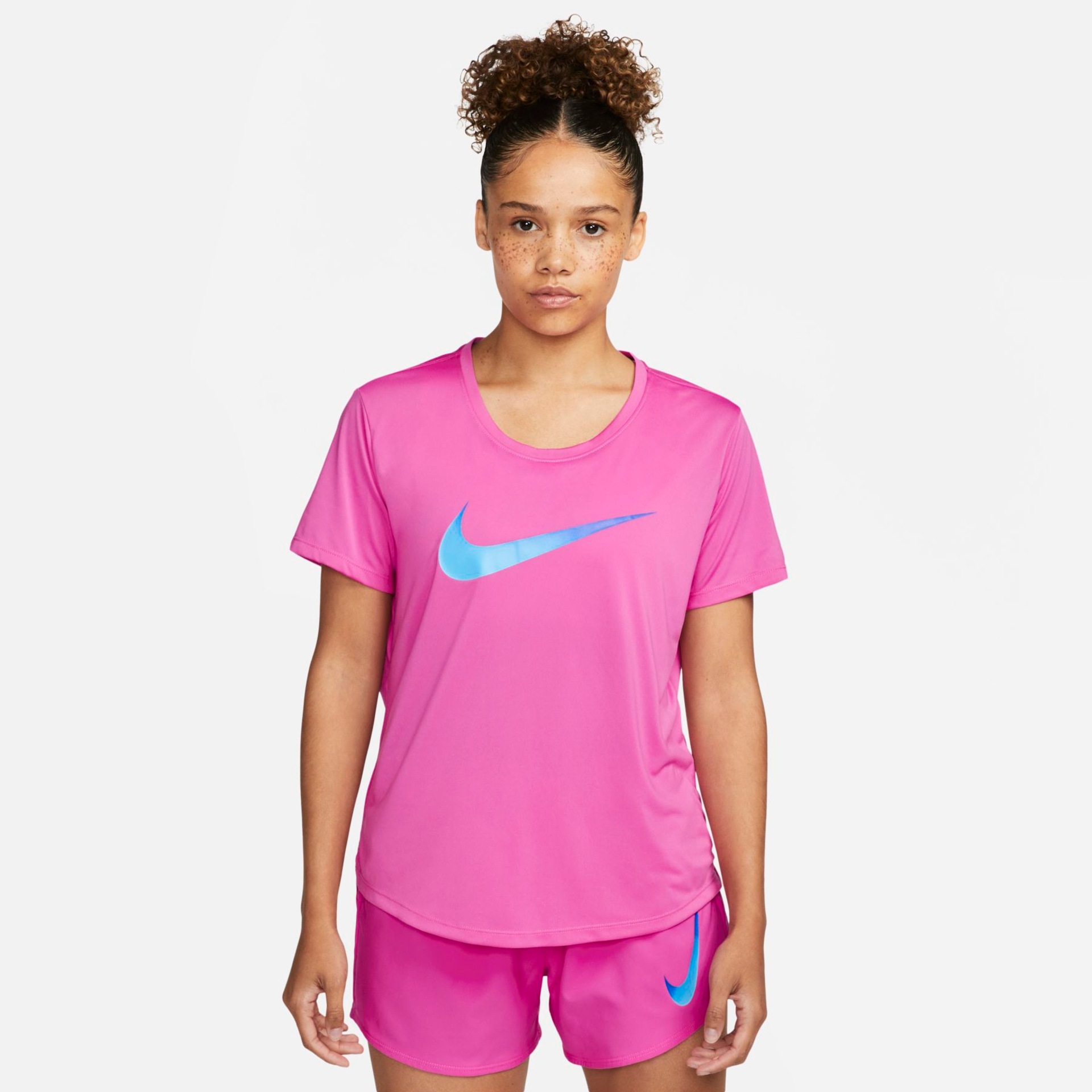 Camiseta Nike One Dri-FIT Swoosh Feminina - Foto 1