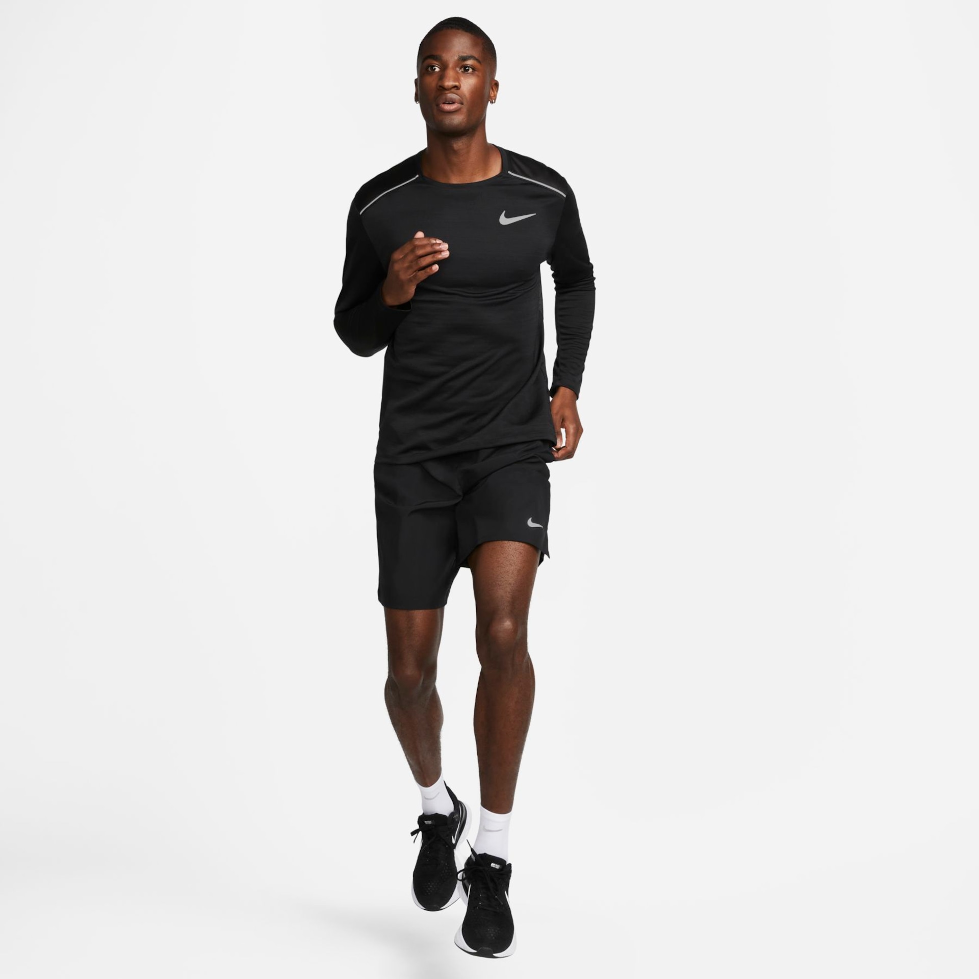 Shorts Nike Challenger Dri-FIT Masculino - Foto 8