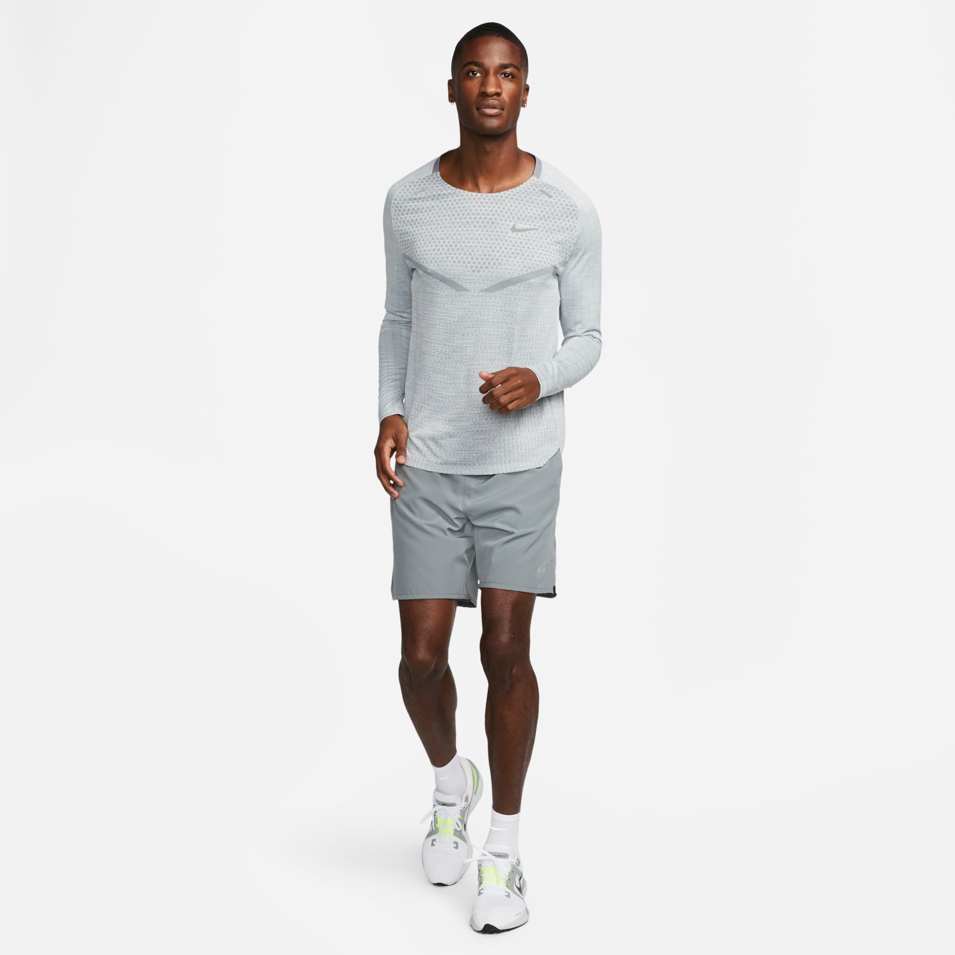 Shorts Nike Dri-FIT Challenger 2-in-1 Masculino - Foto 7