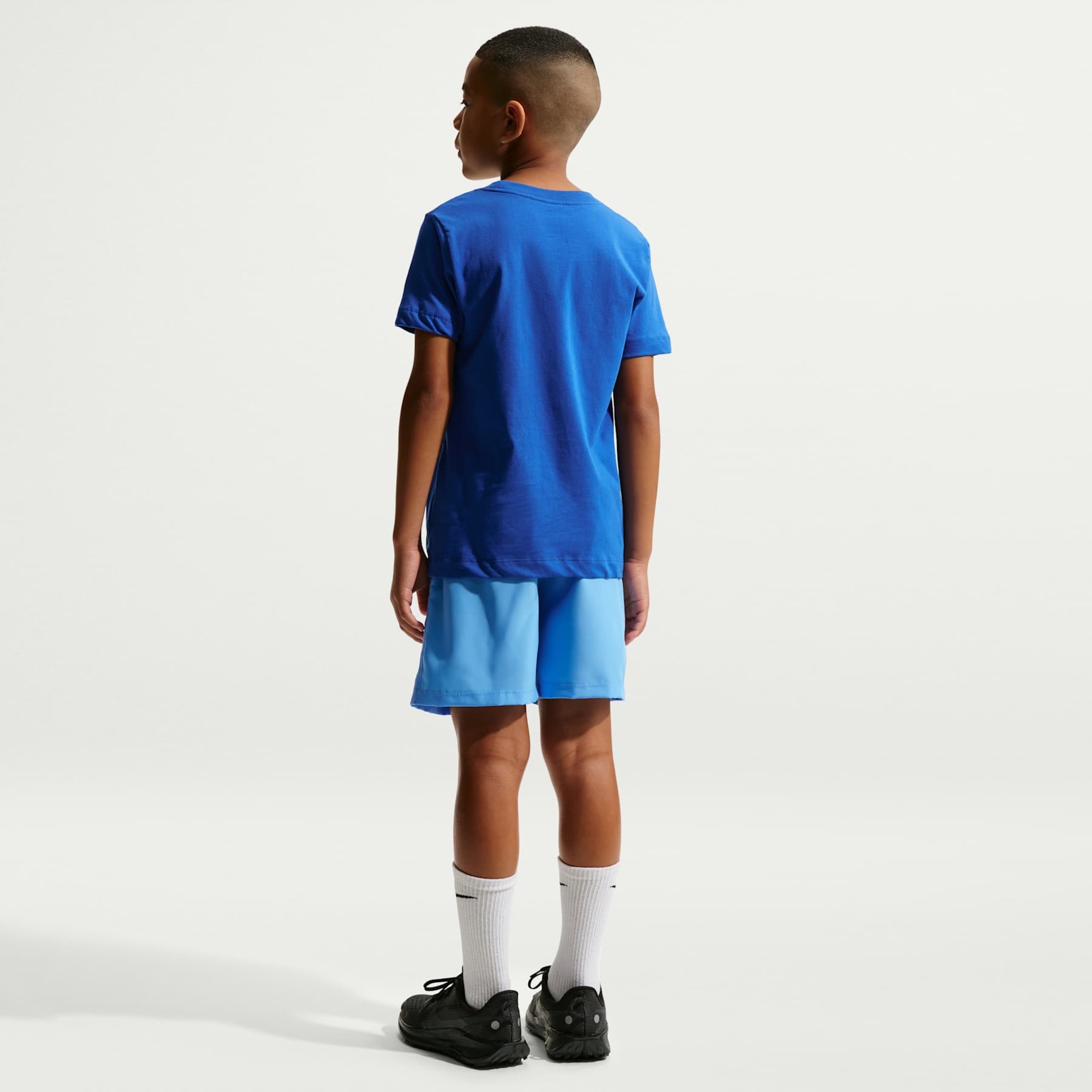 Shorts Nike Dri-FIT Multi+ Infantil - Foto 5