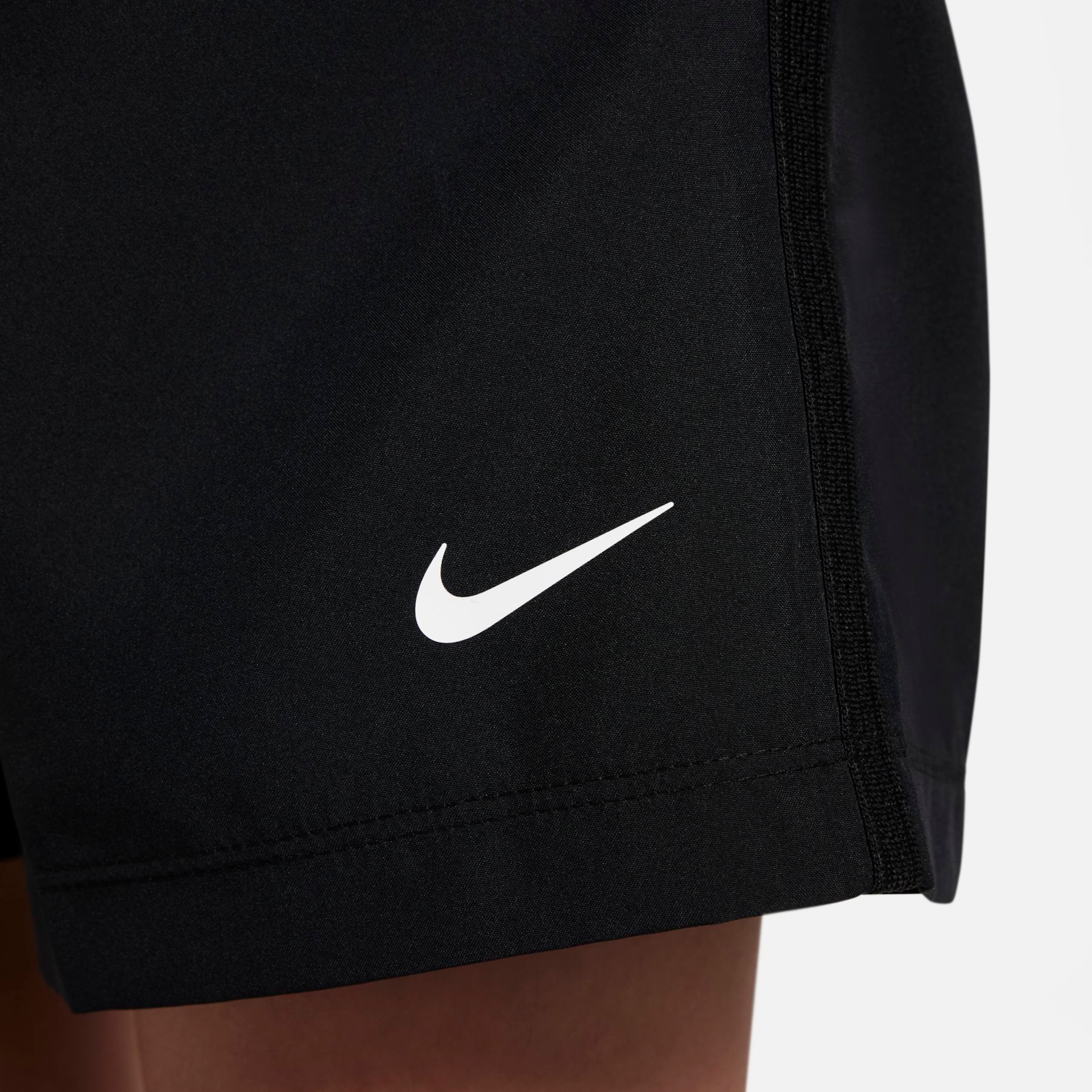 Shorts Nike Dri-FIT Multi+ Infantil - Foto 5