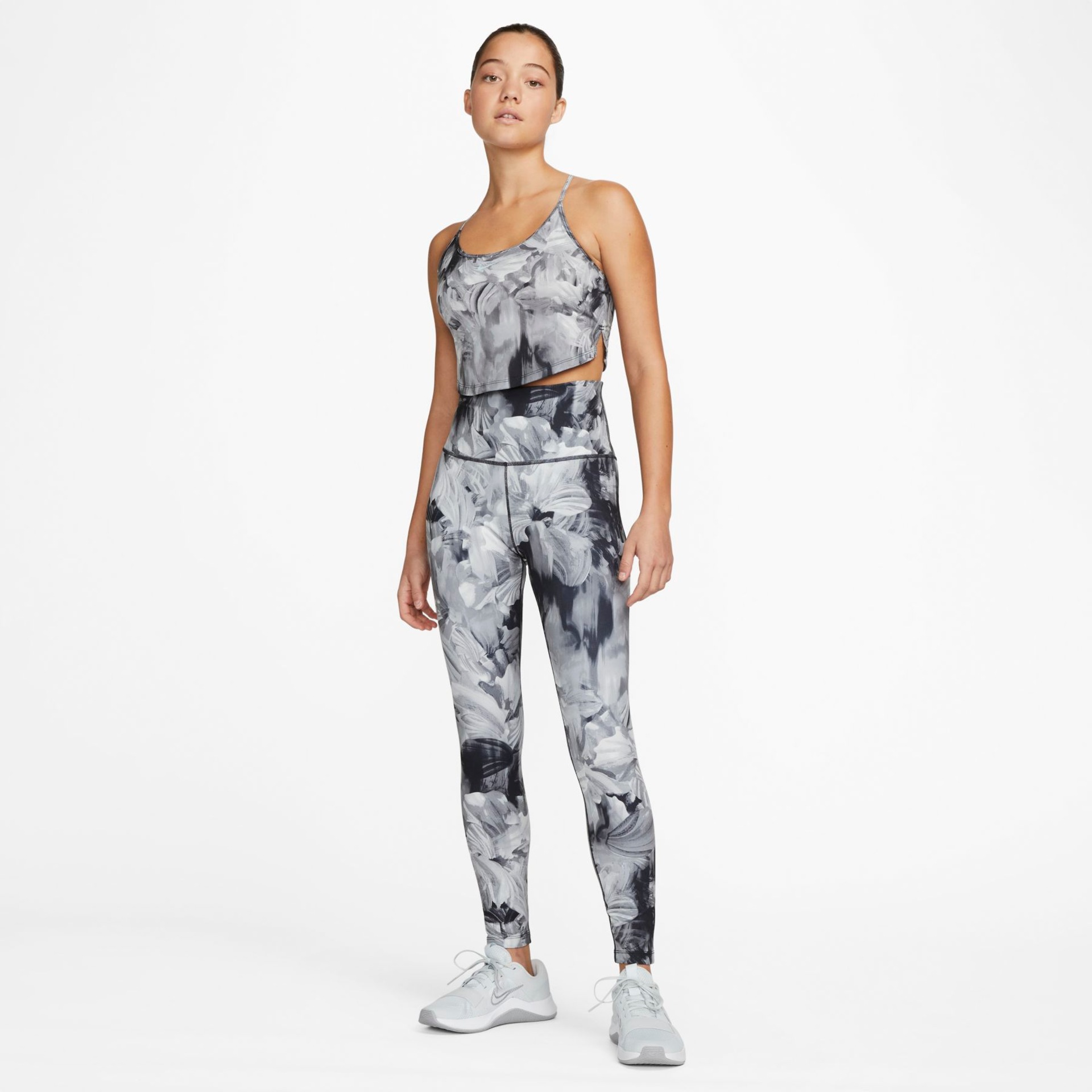 Regata Nike Dri-FIT One Feminina - Foto 6