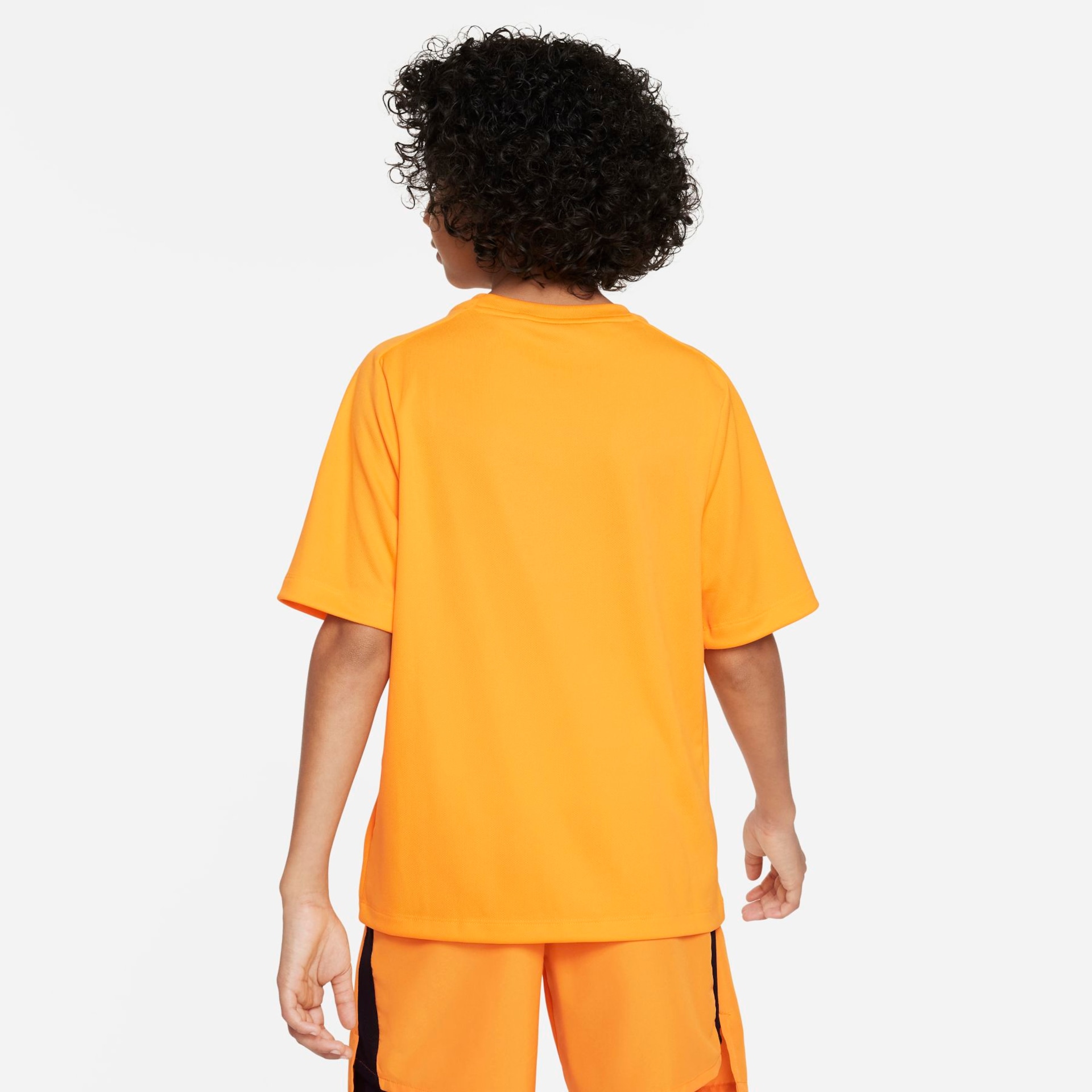 Camiseta Nike Dri-FIT Multi Infantil - Foto 2