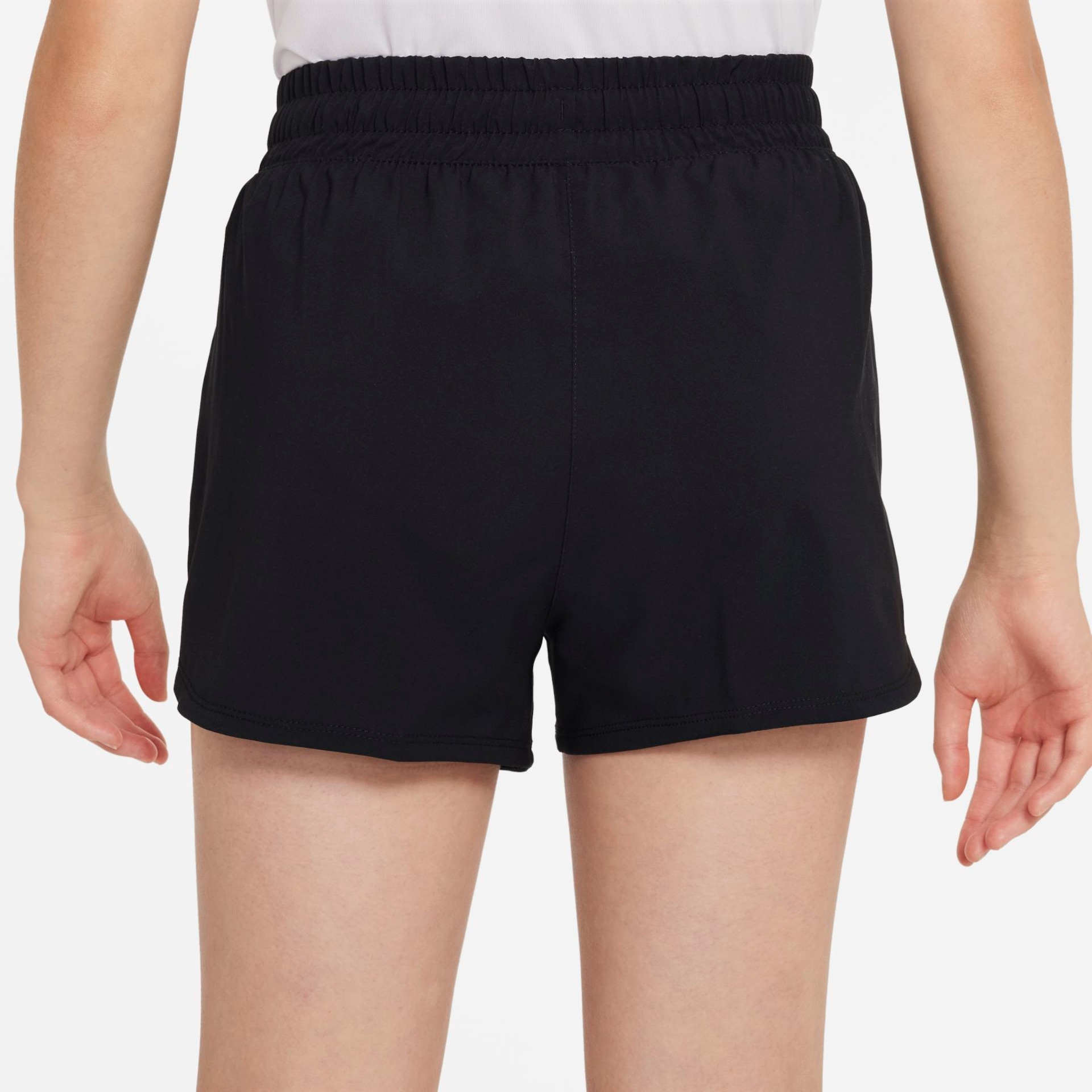 Shorts Nike Dri-FIT One Woven Infantil - Foto 3