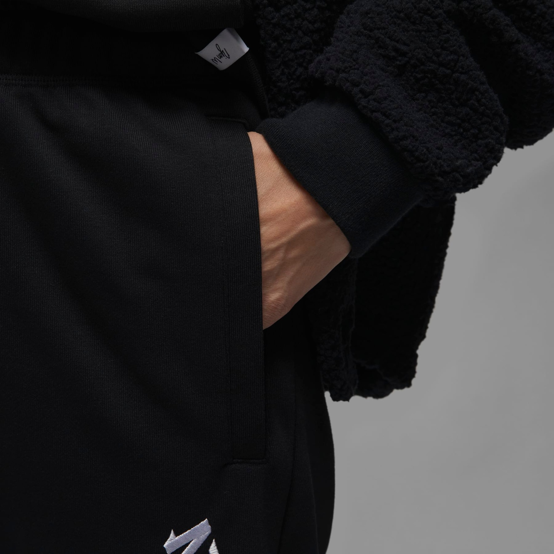 Calça Jordan Zion Dri-FIT Masculina - Foto 2