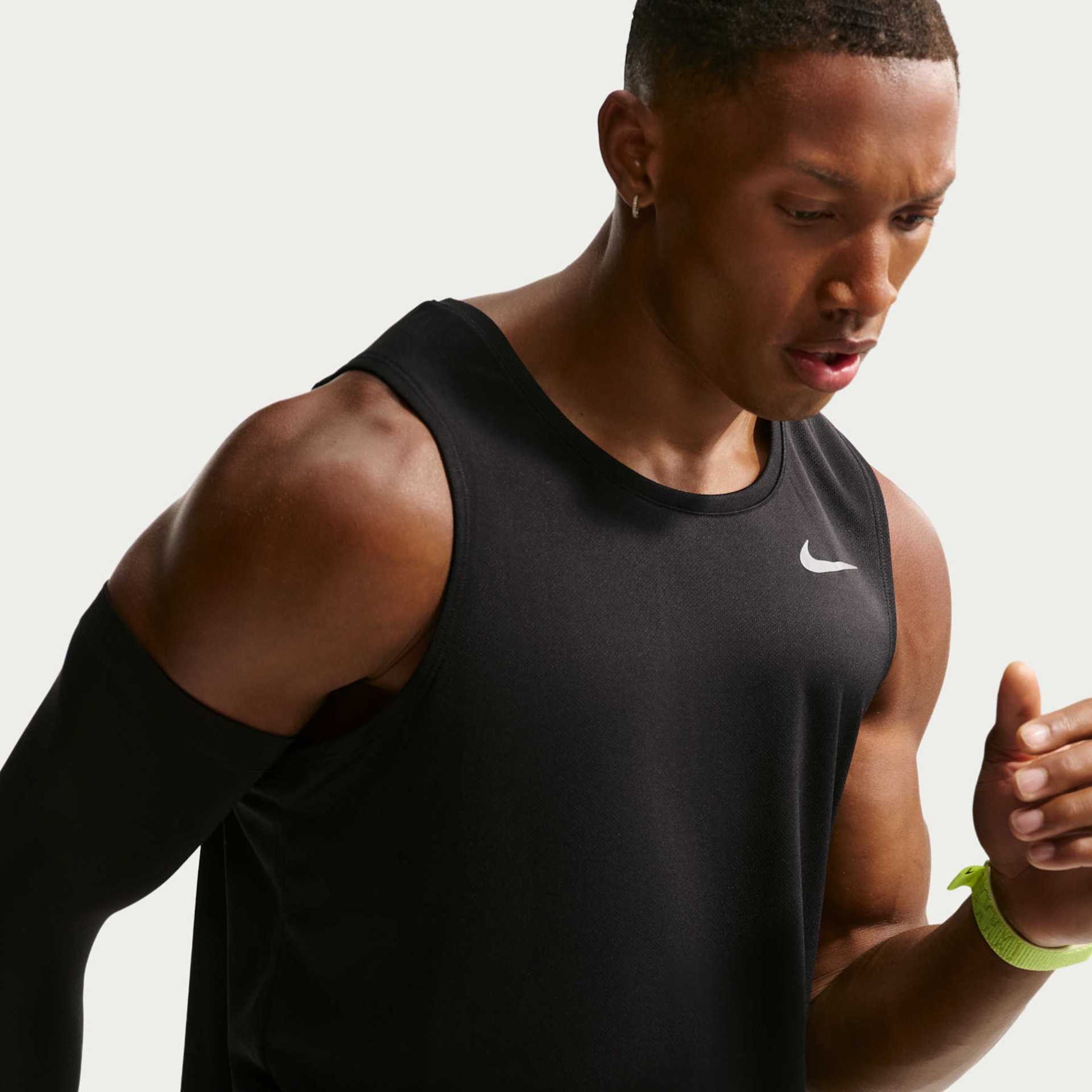 Regata Nike Dri-FIT Miler Masculina - Foto 3