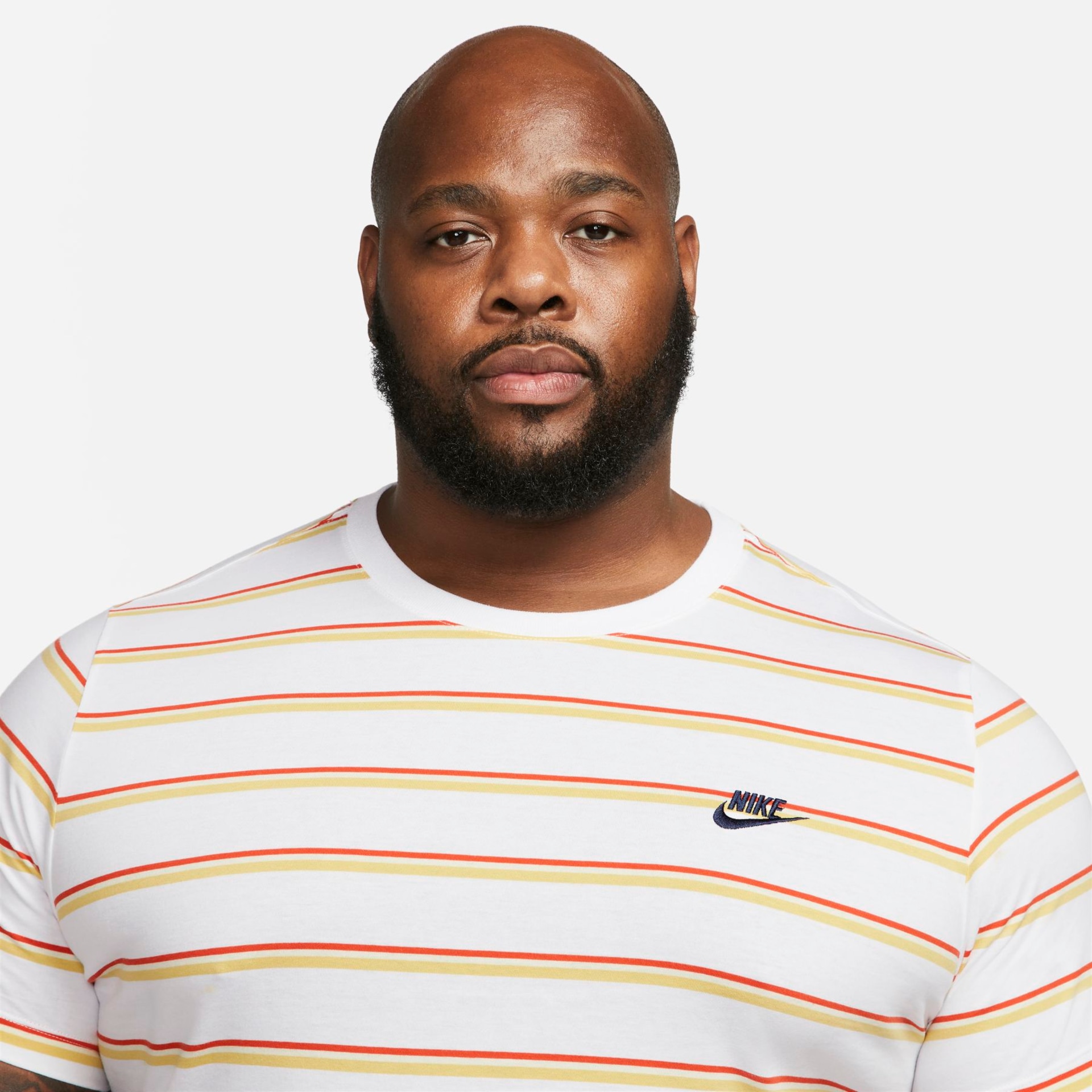 Camiseta Nike Sportswear Club Strip Masculina - Foto 8