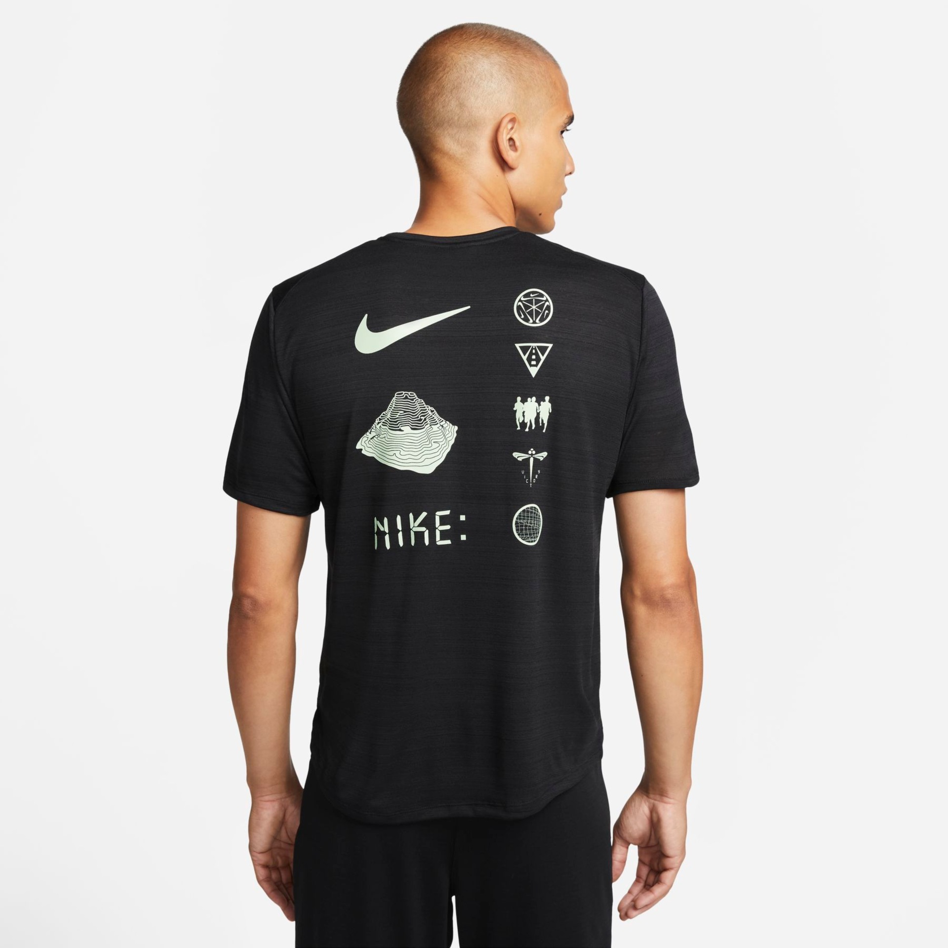 Camiseta Nike Dri-FIT Miler Masculina - Foto 2