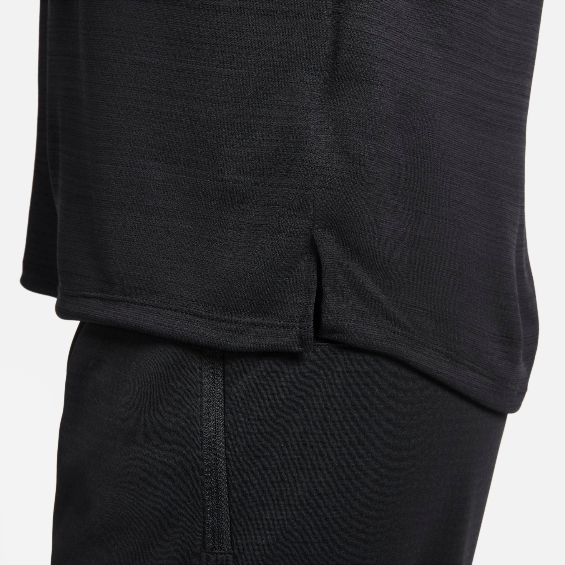 Camiseta Nike Dri-FIT Miler Masculina - Foto 3