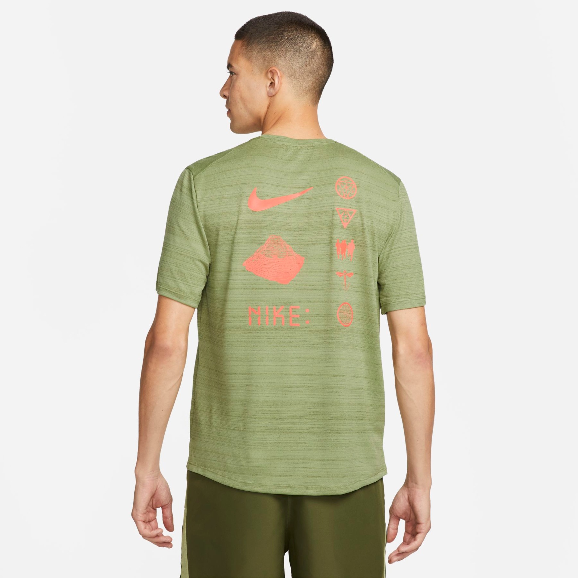 Camiseta Nike Dri-FIT Miler Masculina - Foto 2