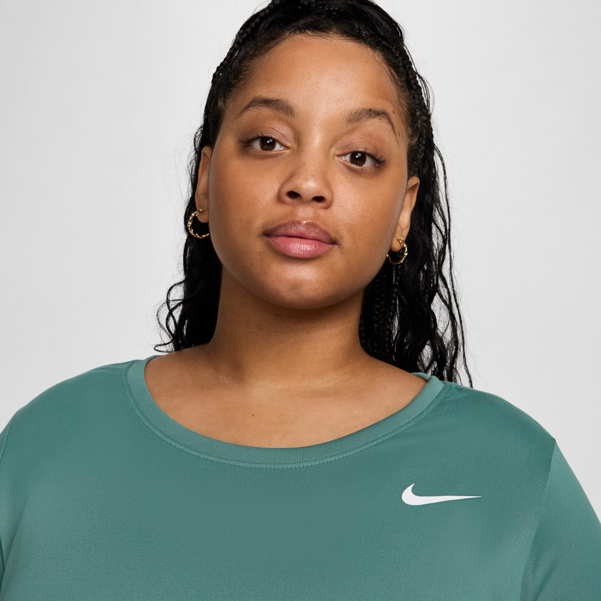 Plus Size - Camiseta Nike Dri-FIT Feminina - Foto 3