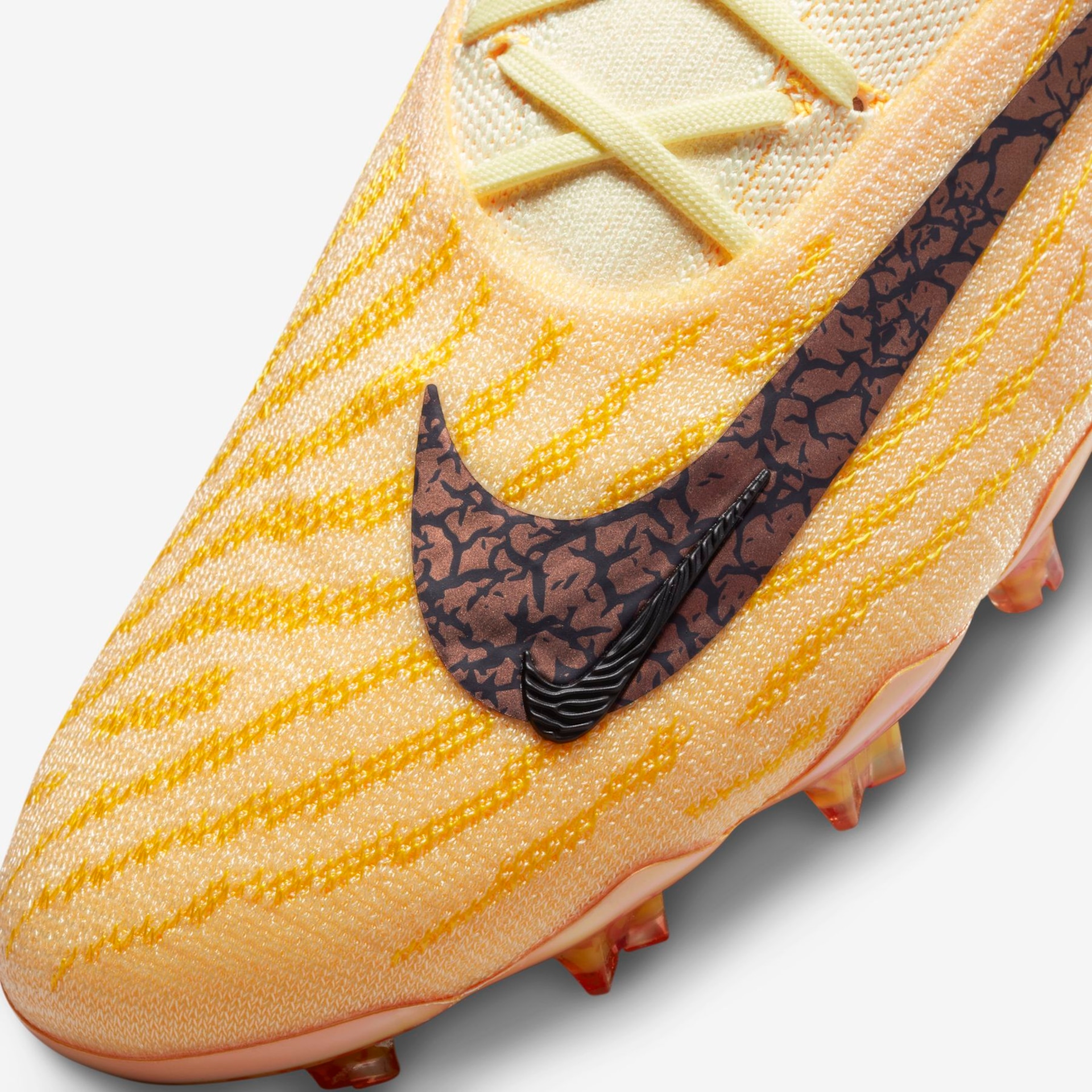 Chuteira Nike Phantom GX Elite Campo - Foto 7