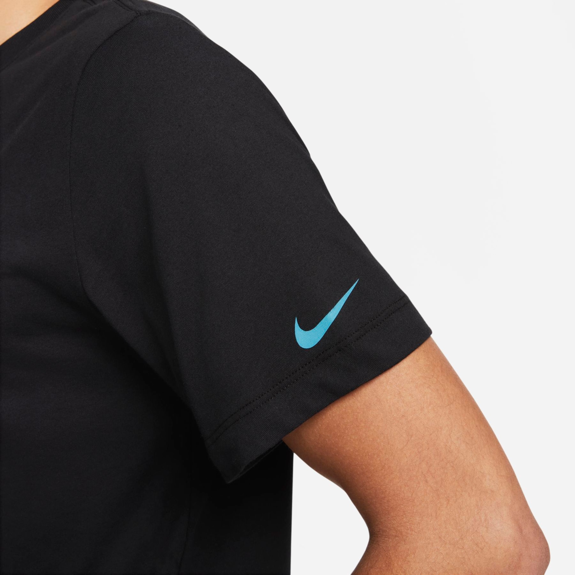 Camiseta Nike Dri-FIT "Just Do It" Masculina - Foto 4